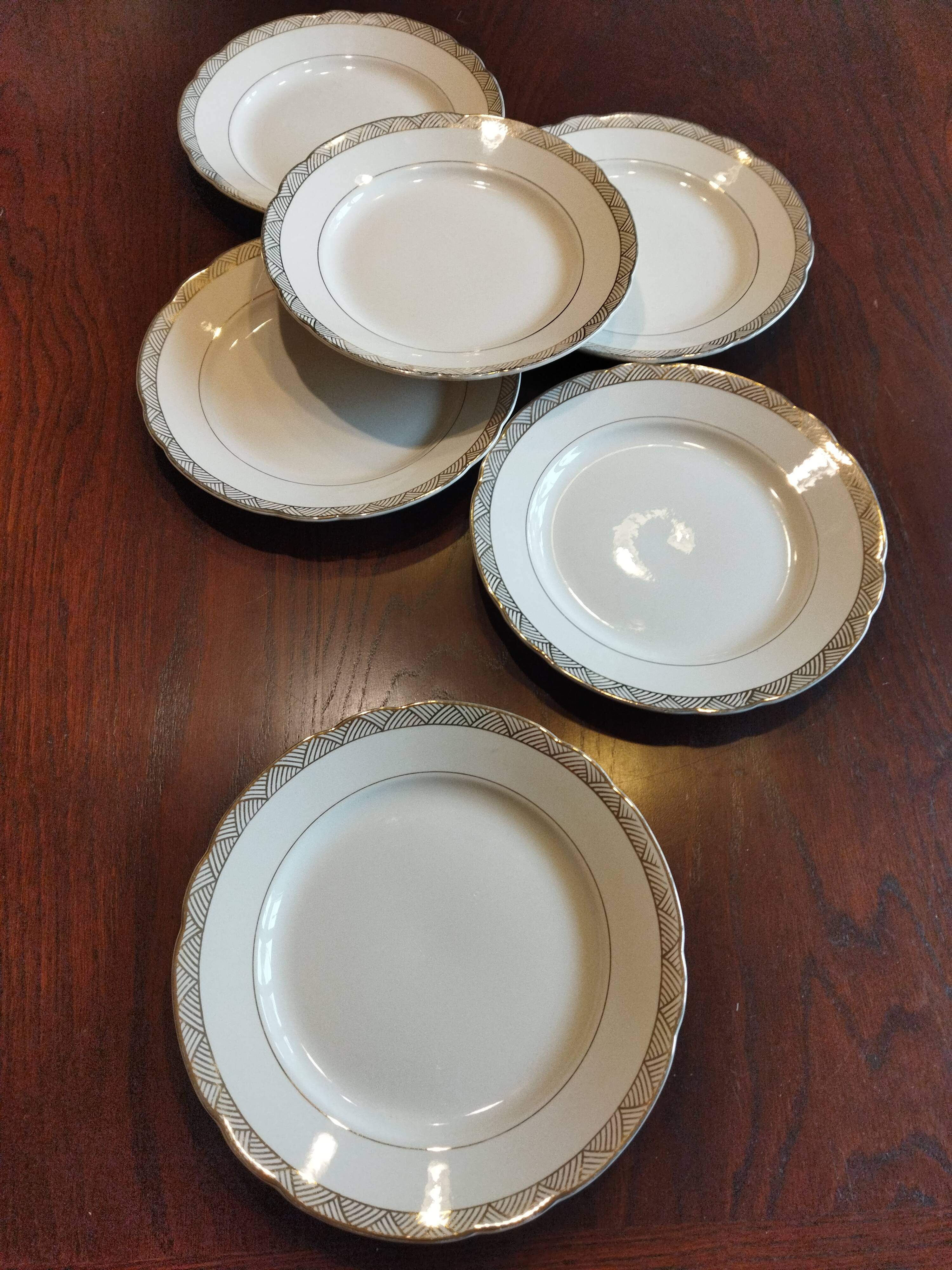 6 assiettes plates Villeroy & Boch Mettlach ivoire et or vintage 1950s