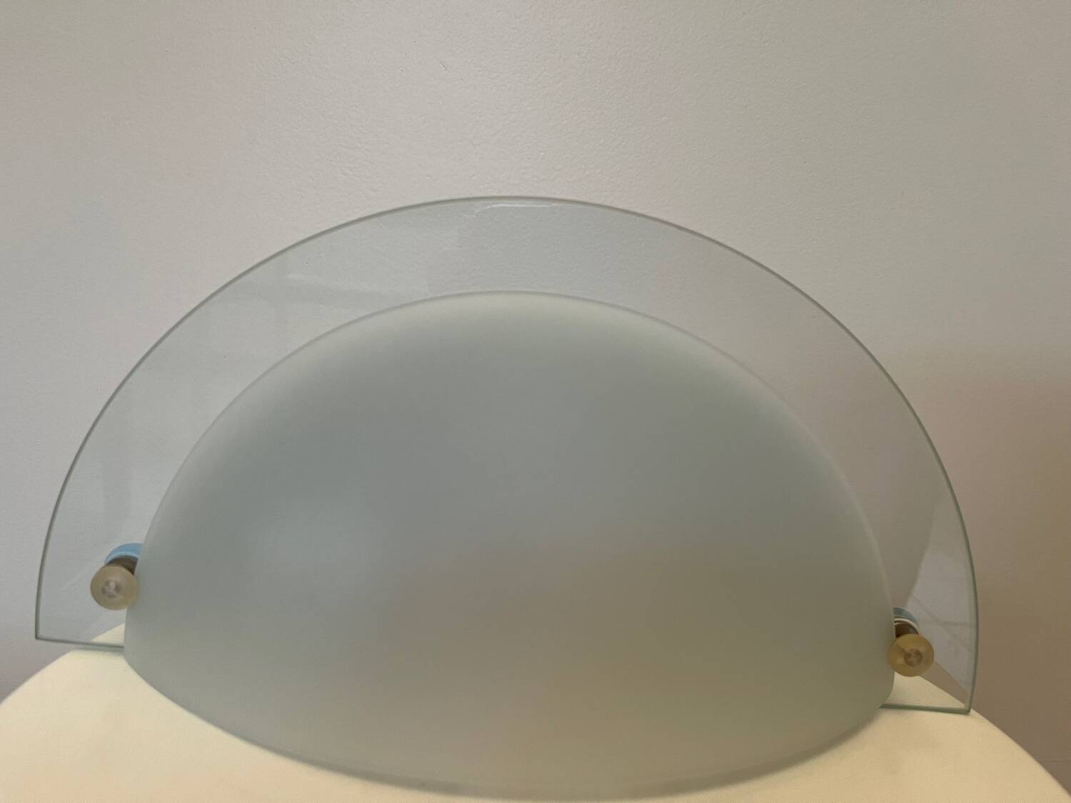 Applique murale éventail en verre dépoli