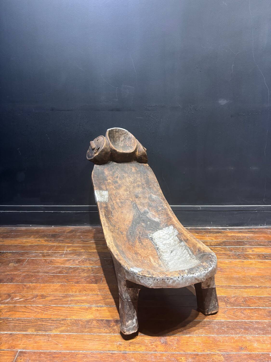 Traditional African wooden seat – Ethnic and historical piece