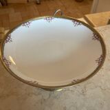 Coupe à fruits en porcelaine signée