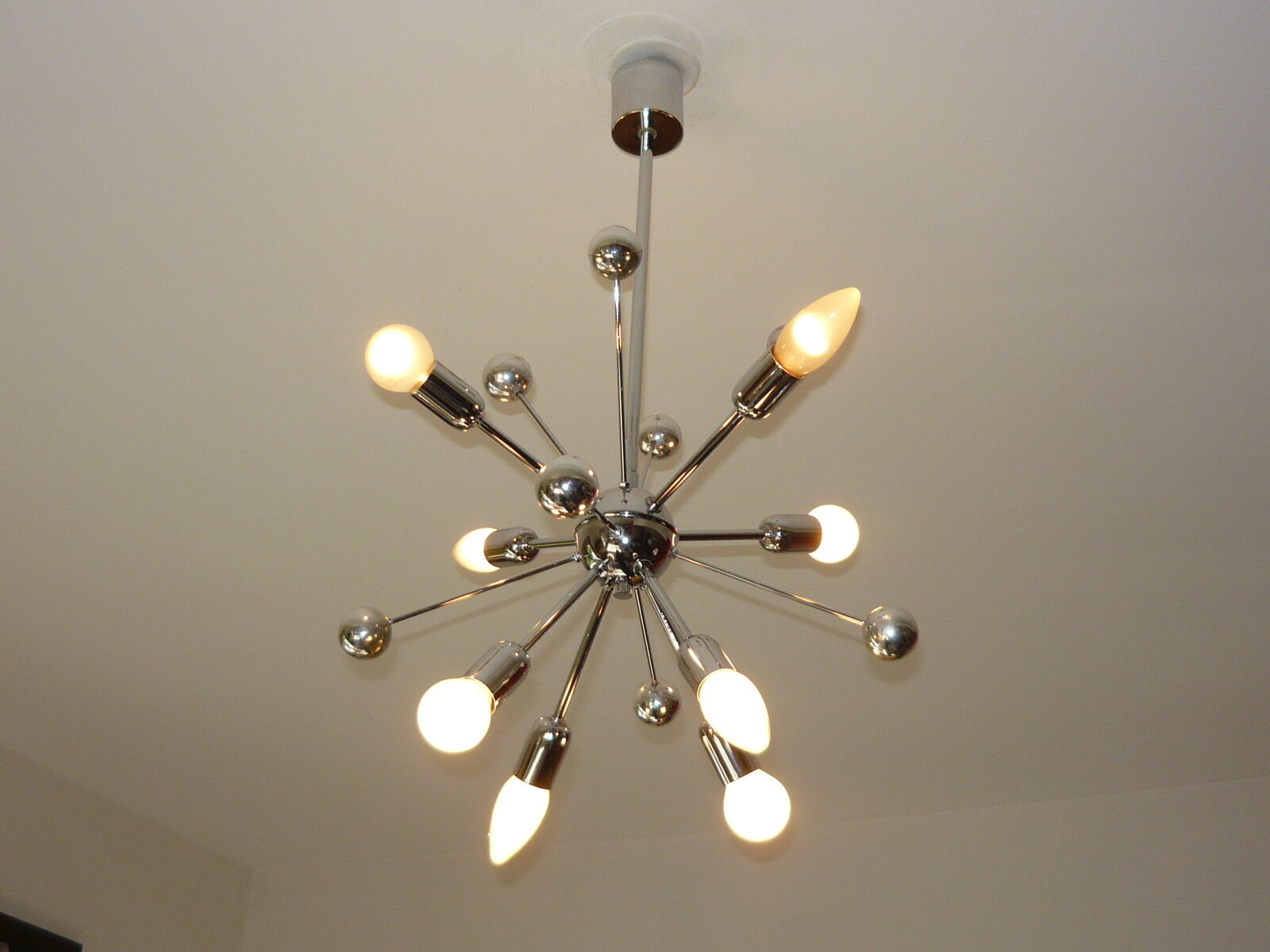 Chandelier sputnik