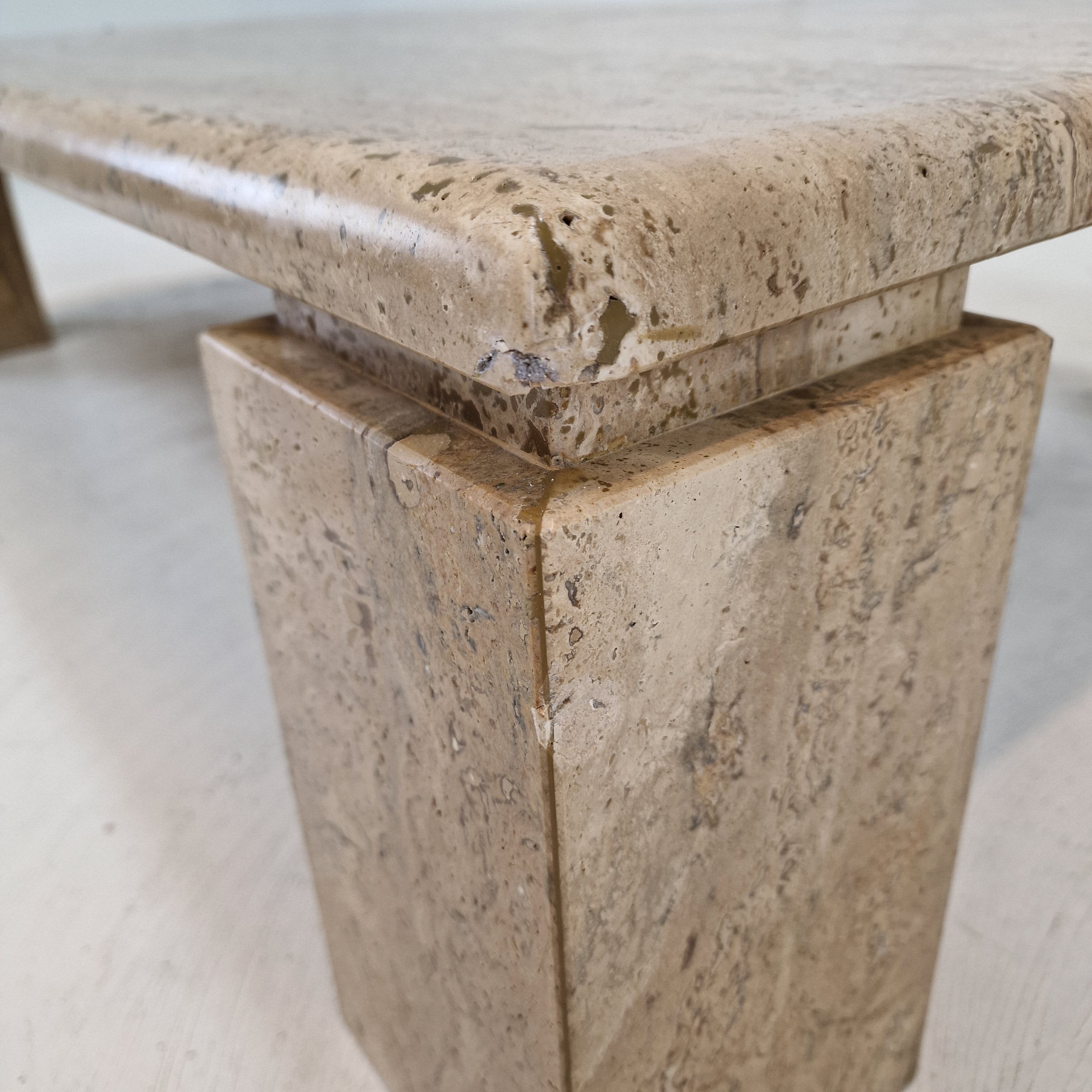 Table basse italienne en travertin, années 1980