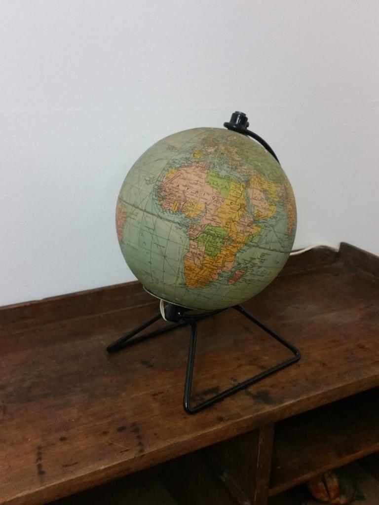 Light globe