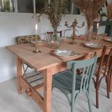Farm table