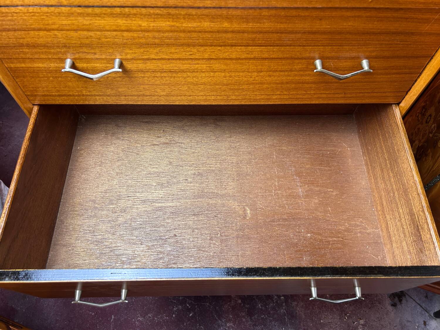 Commode rétro vintage en teck du milieu du siècle par Beeanese – 1960 Élégante