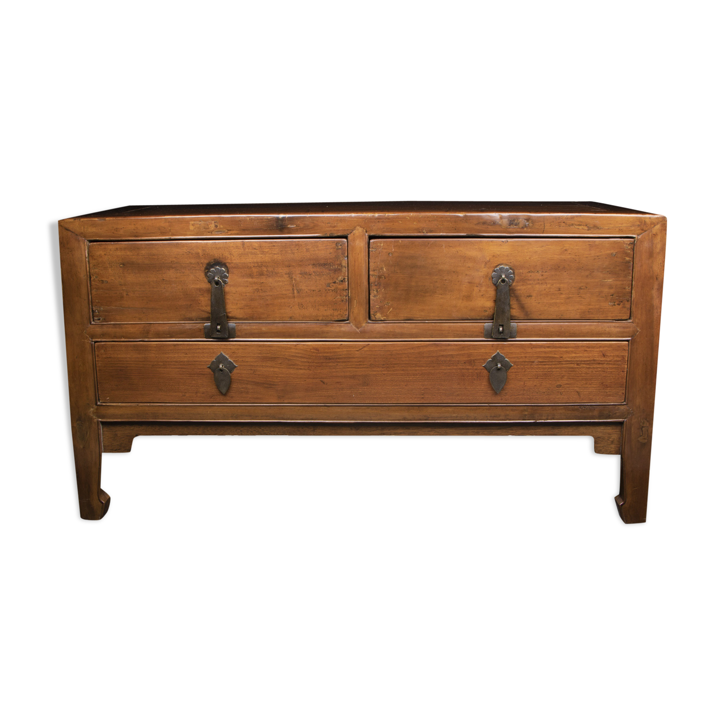 Low dresser