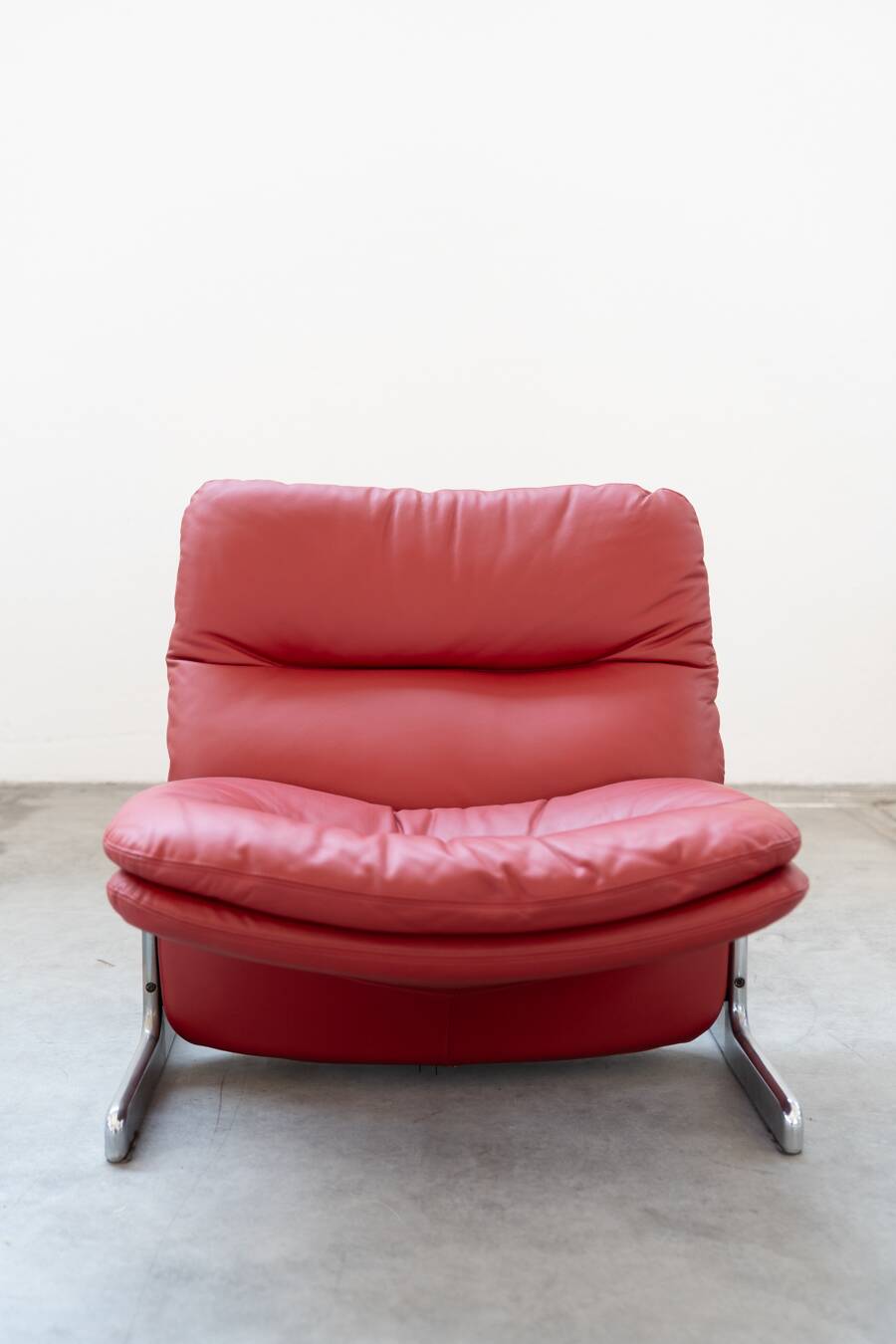 Fauteuil et pouf en cuir rouge, Vitelli et Ammannati, pour Brunati 70/80
