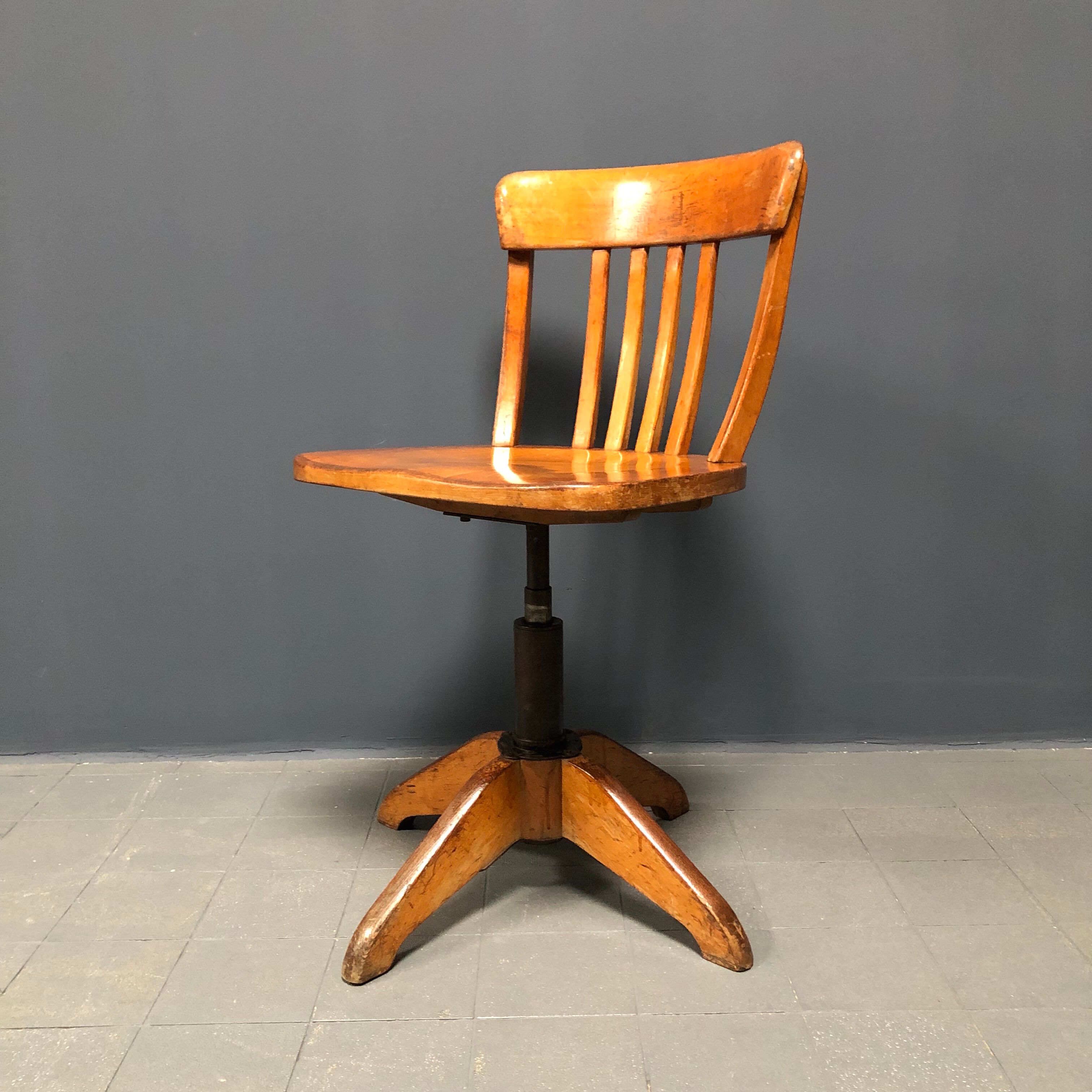 Chaise de bureau hêtre par Albert Stoll années 1940