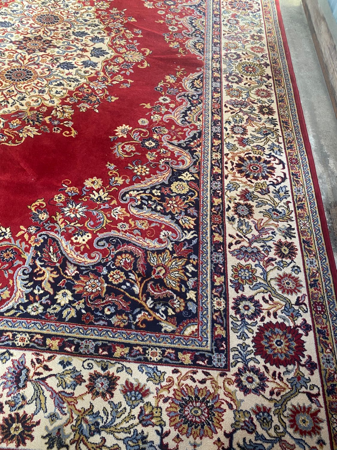 Large ornate pure wool rug, Persian style, 300 x 420