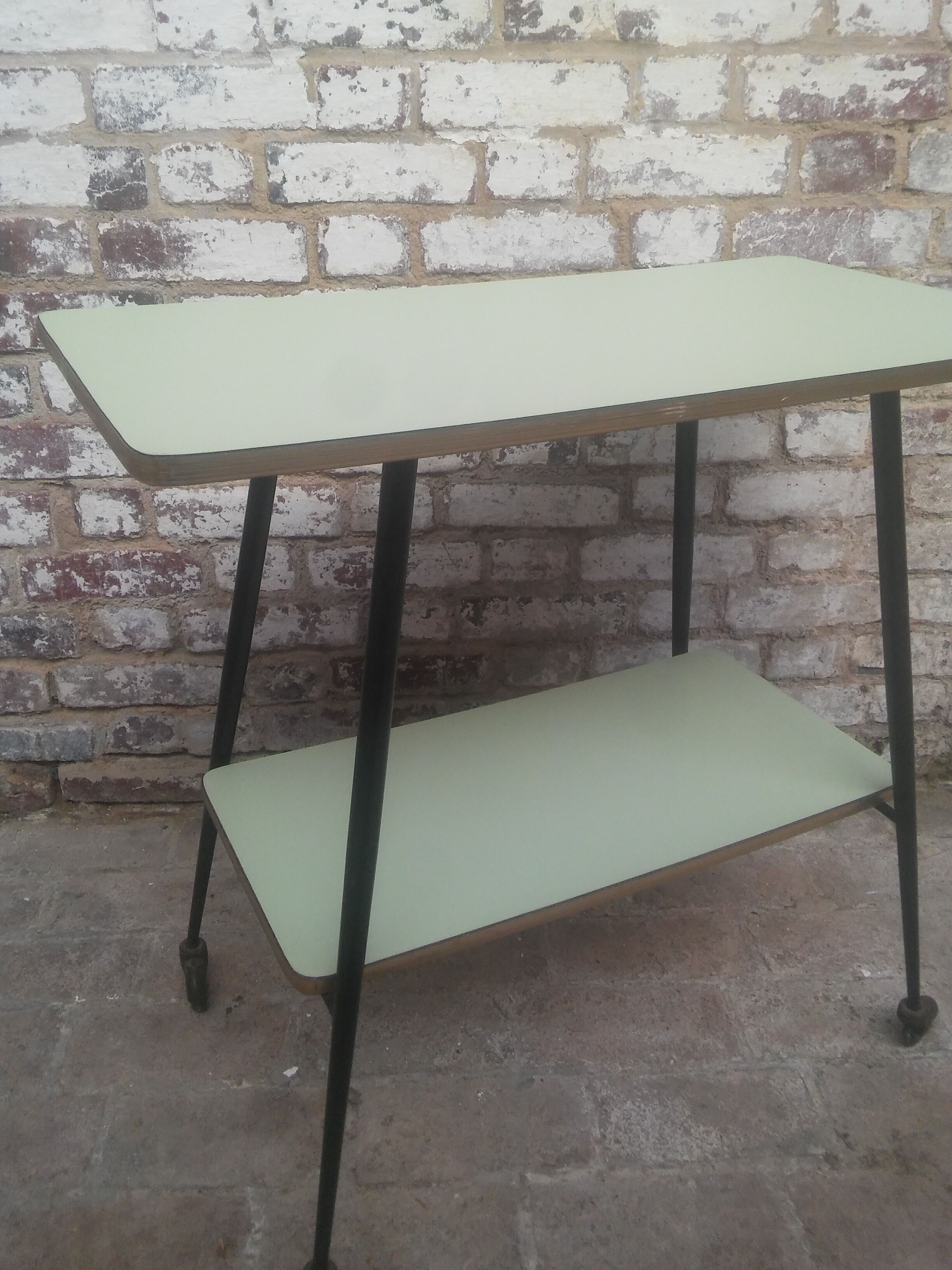 Serving table 50/60