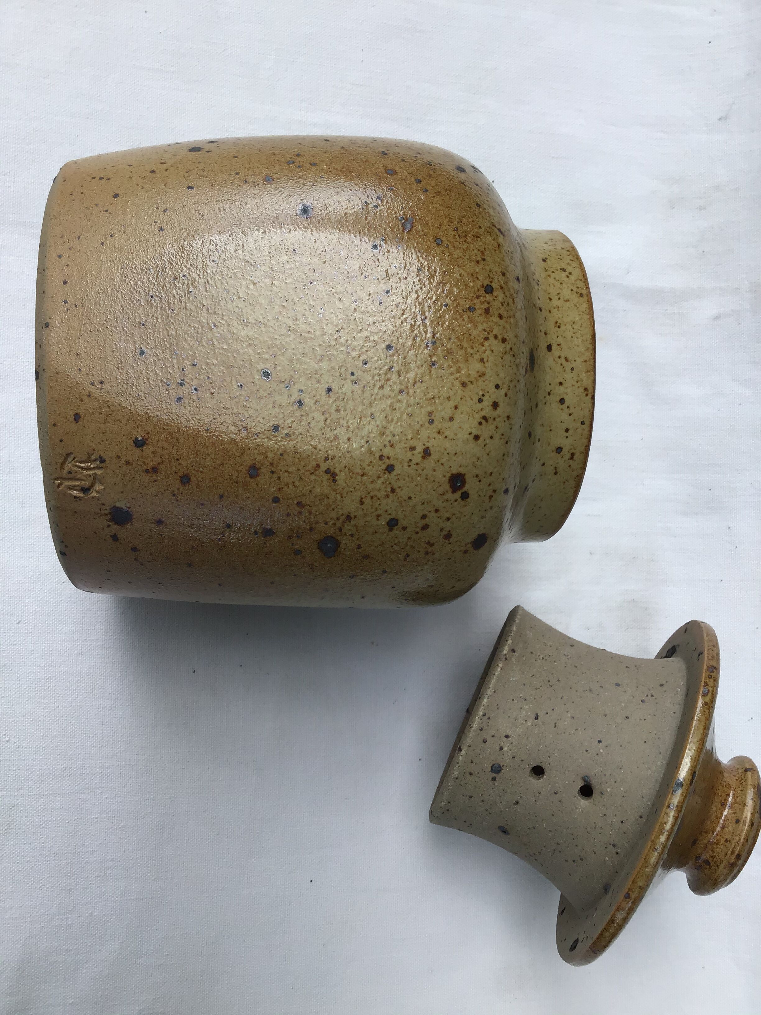 Pyrity sandstone pot M.Dumont sandstone from Puisaye St Amand