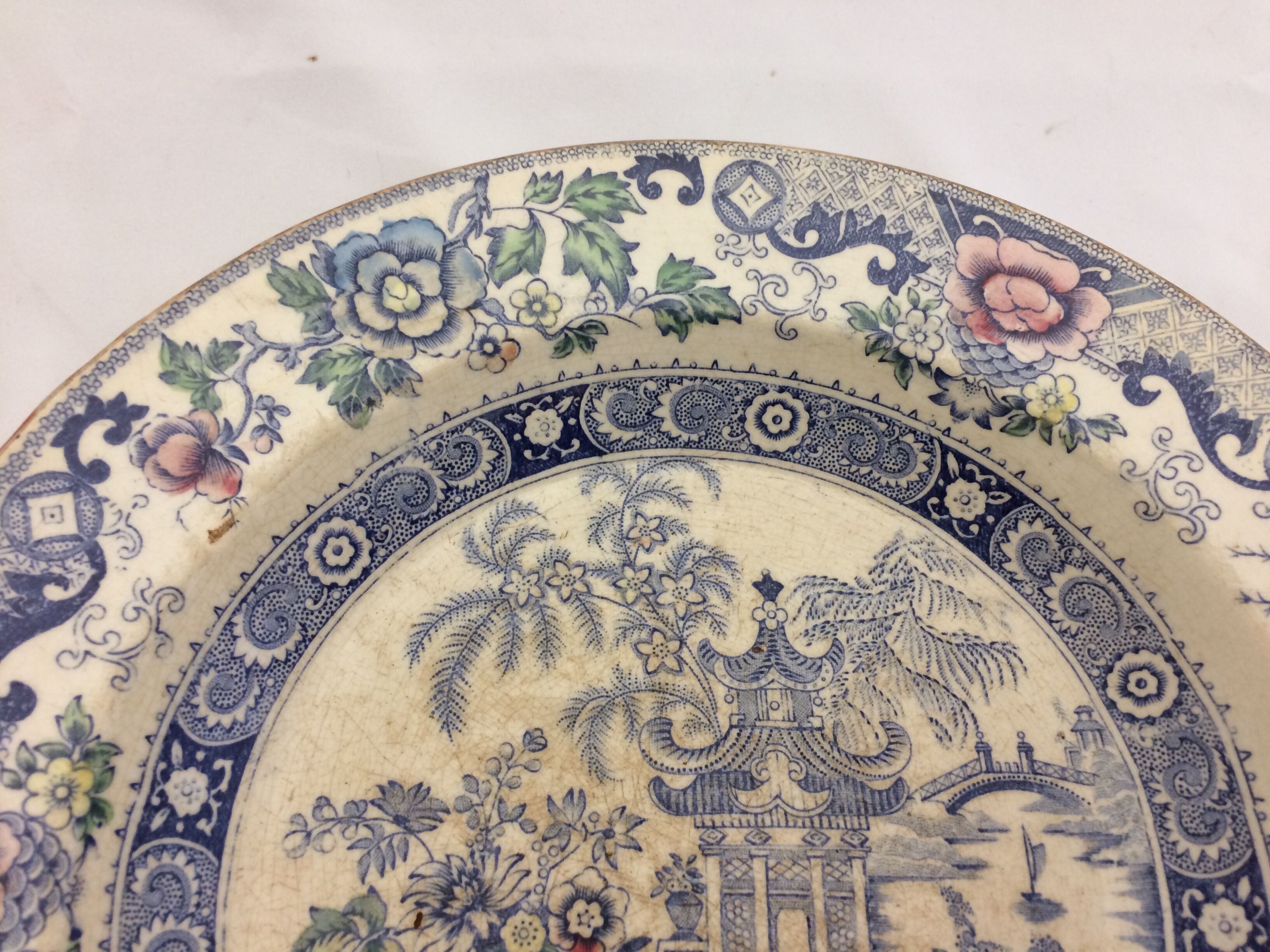 Ancient dish Terre de Fer Creil - Montereau