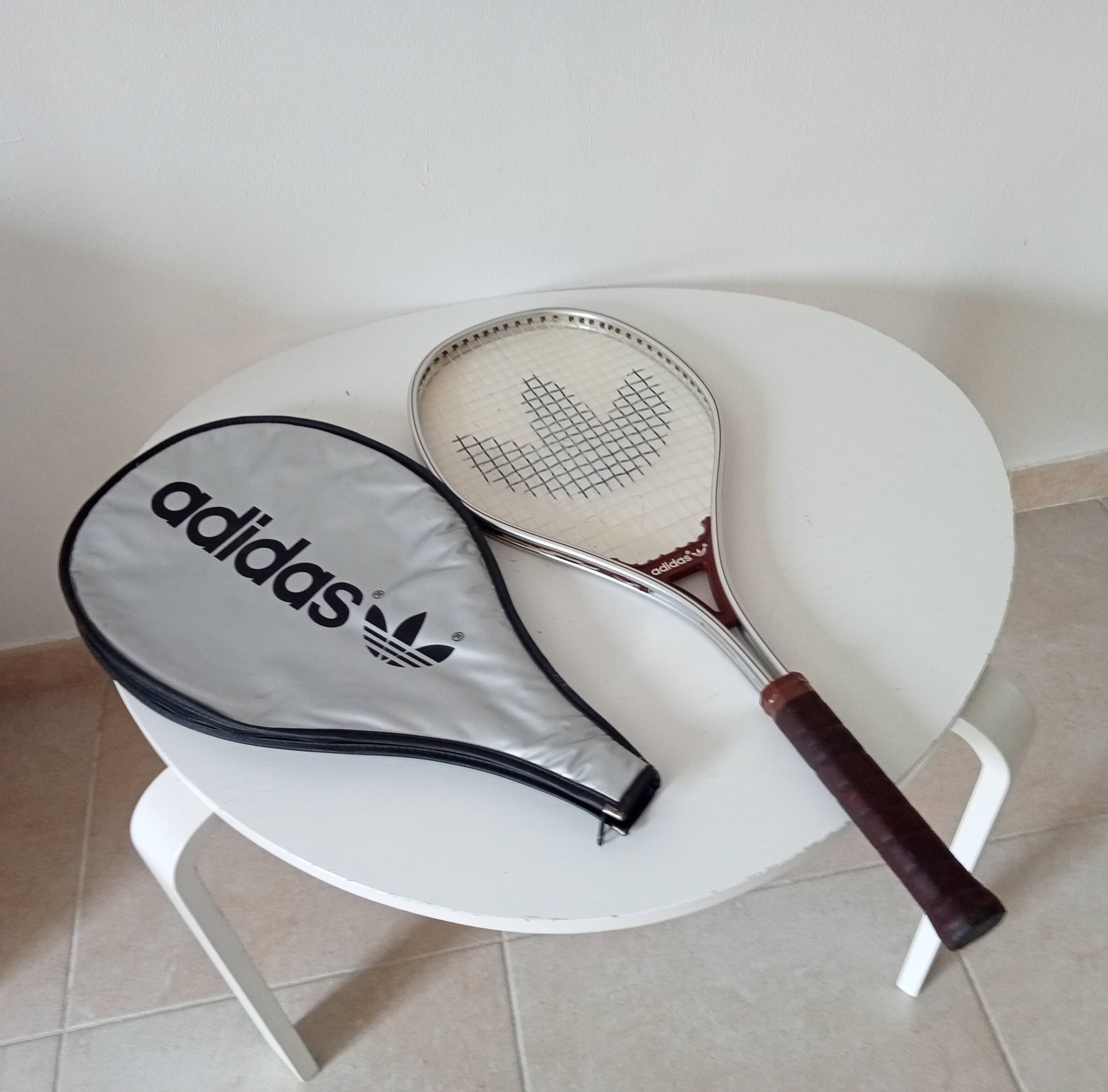 Vintage adidas Ouragan junior racket