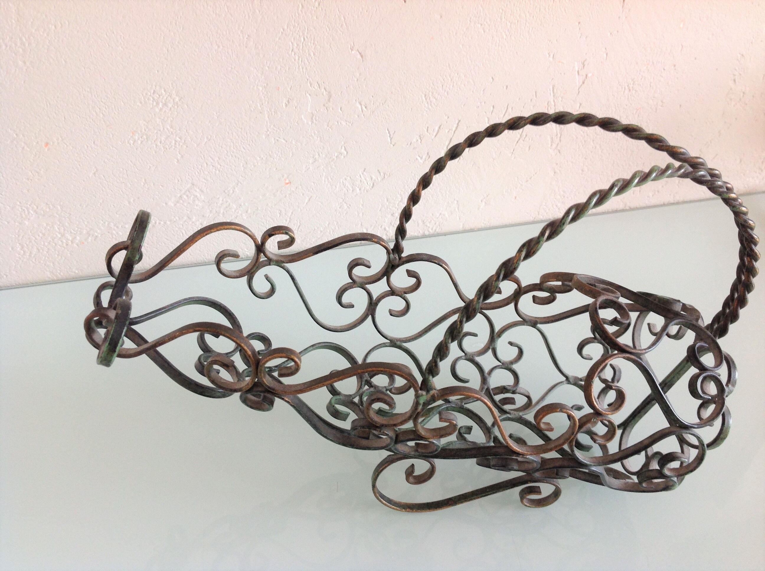 Porte bouteille  de table en ferronerie style art déco