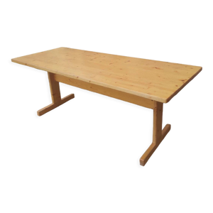 Table a manger pin