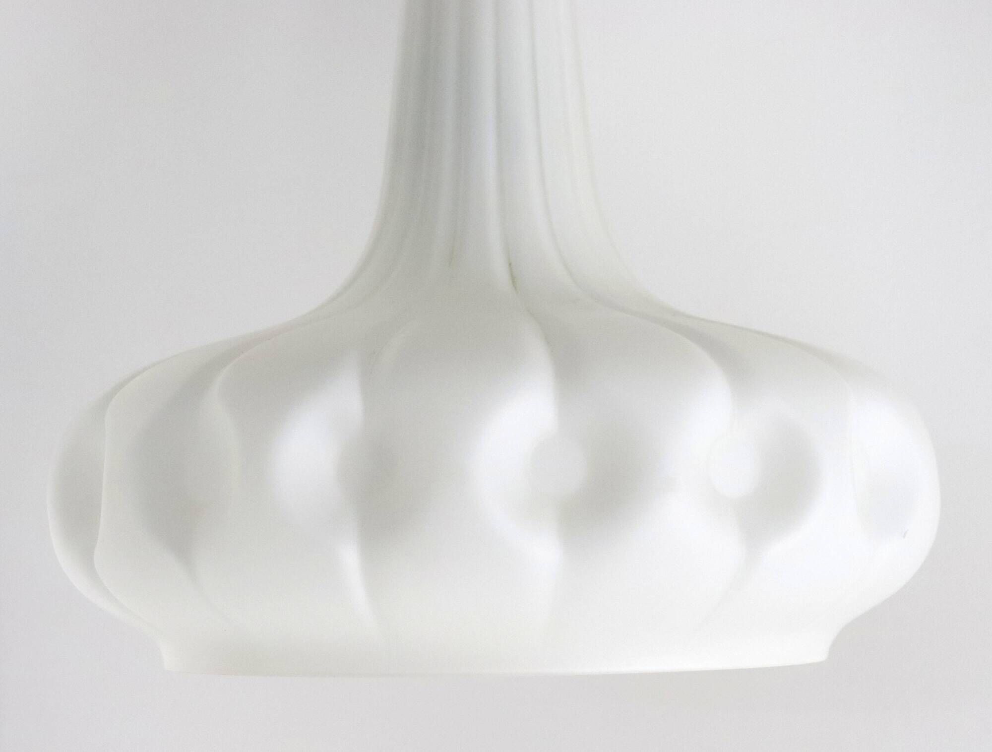 Peill & Putzler melkglazen lamp vintage mid century design