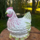 Superbe terrine en barbotine zoomorphe poule Caugant