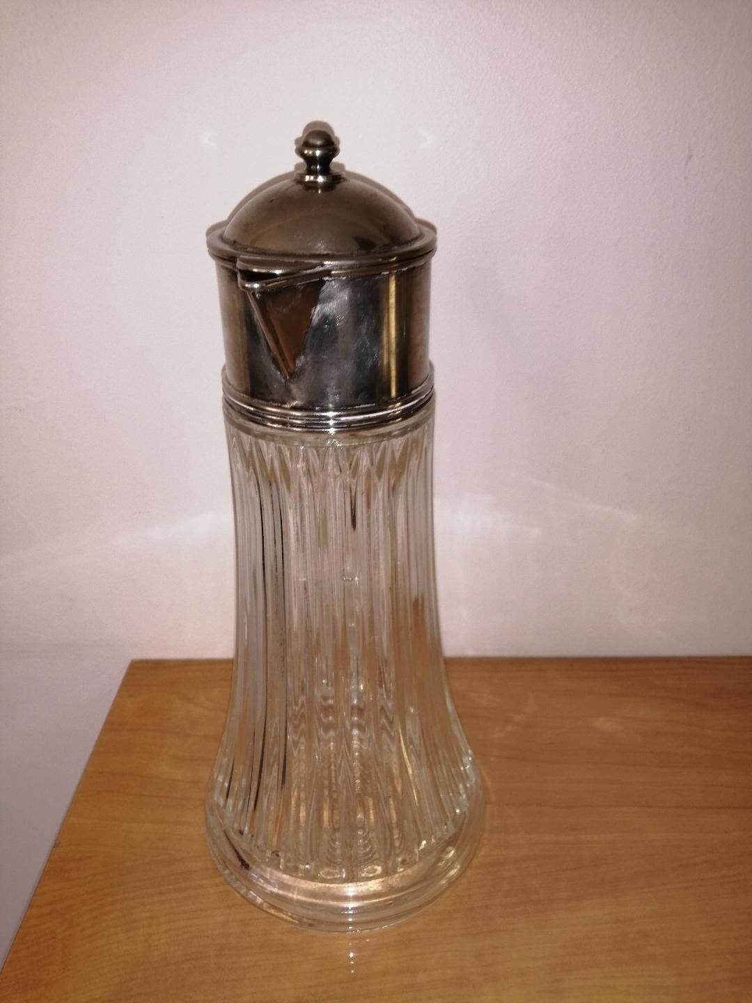 Large sharpener in molded glass and silver metal
