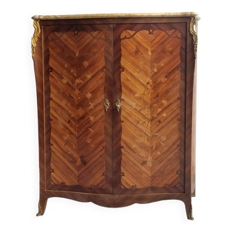 Louis XV style linen cabinet with marquetry and bronze, late 19th century.