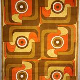 Tapis vintage de l'ère spatiale fabriqué par Latex Studio