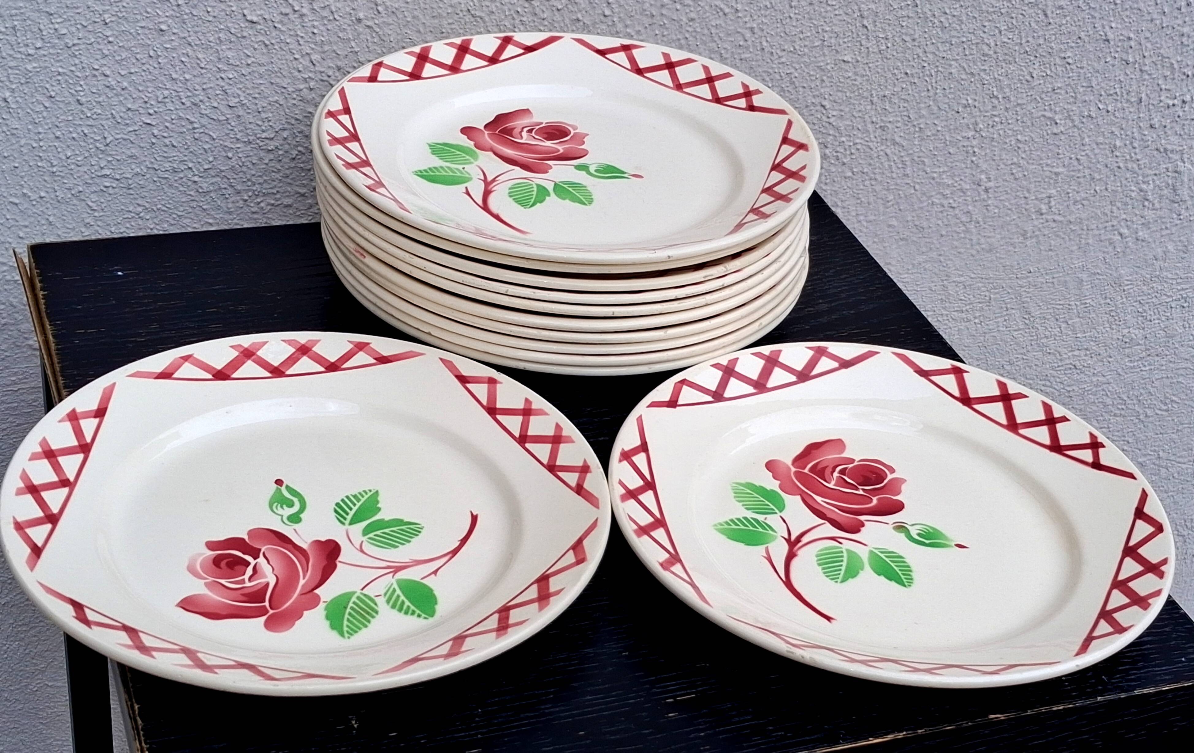 Dining table service, ironstone plates, Badonvilliers