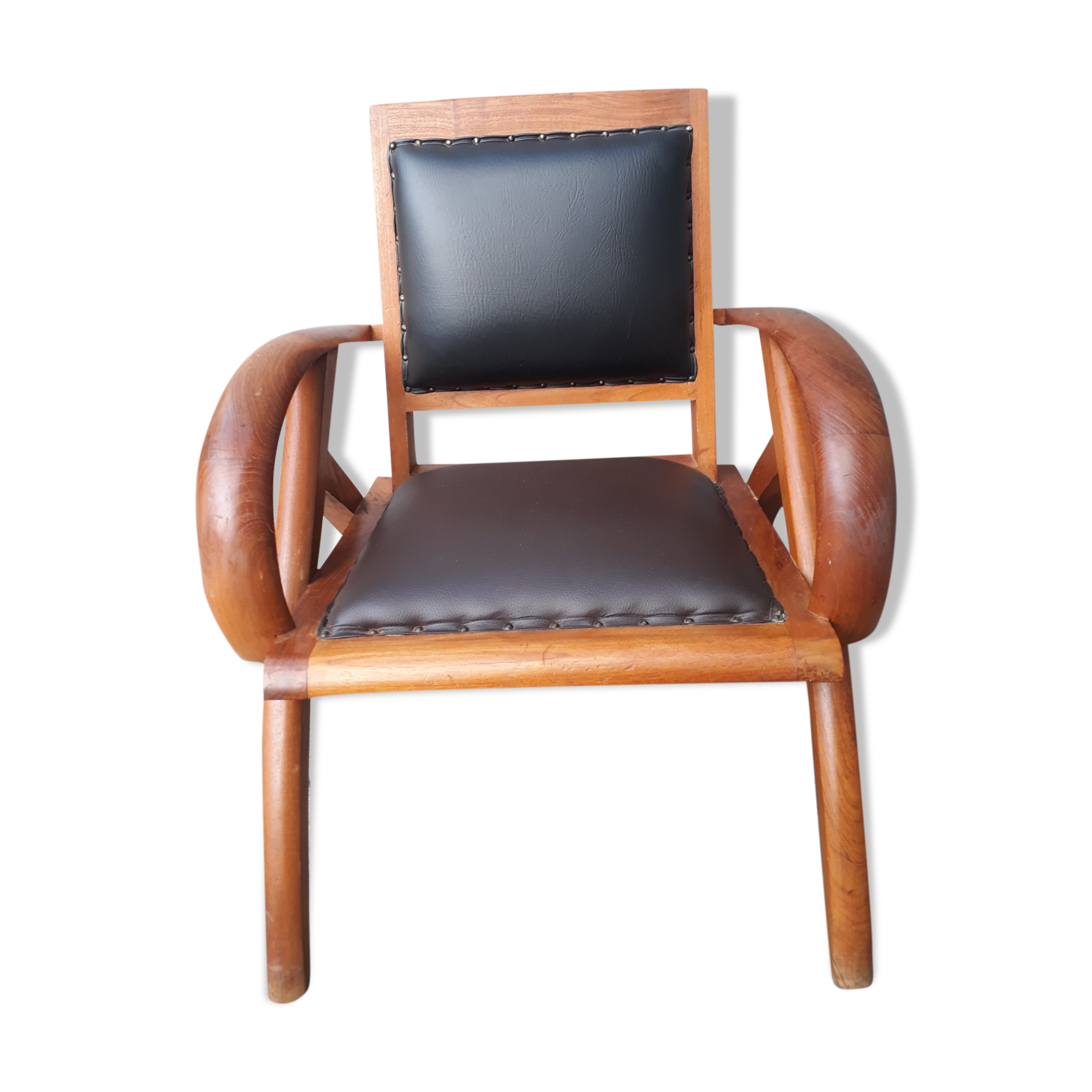 Colonial-style armchair