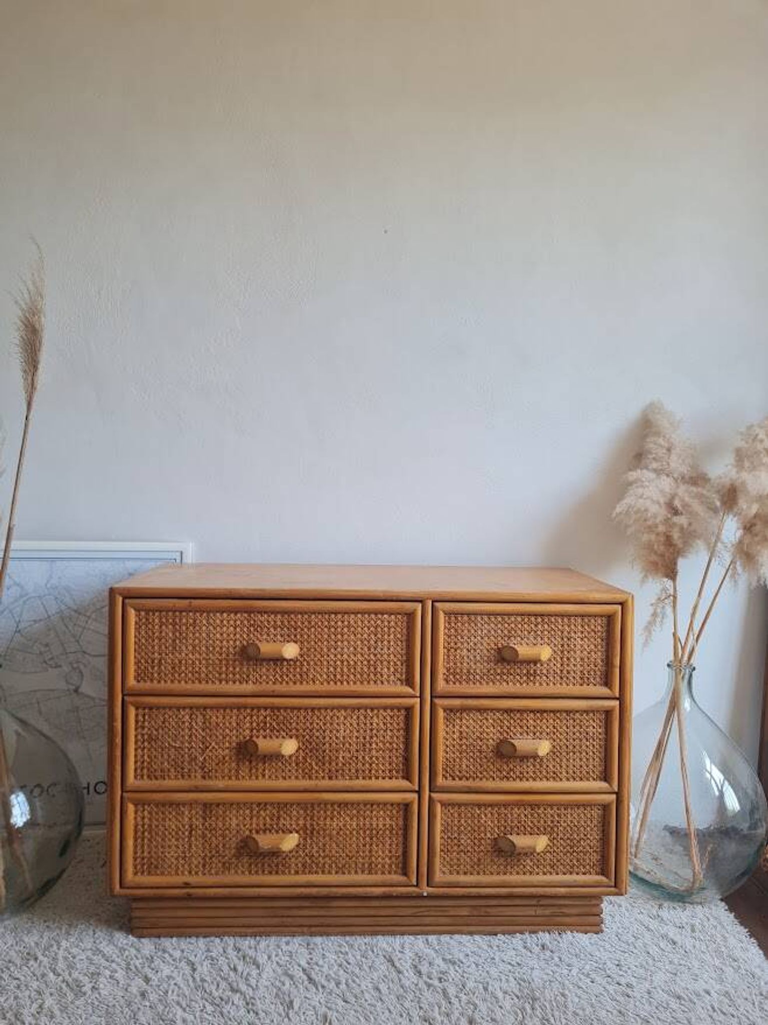 Commode en rotin, circa 1960