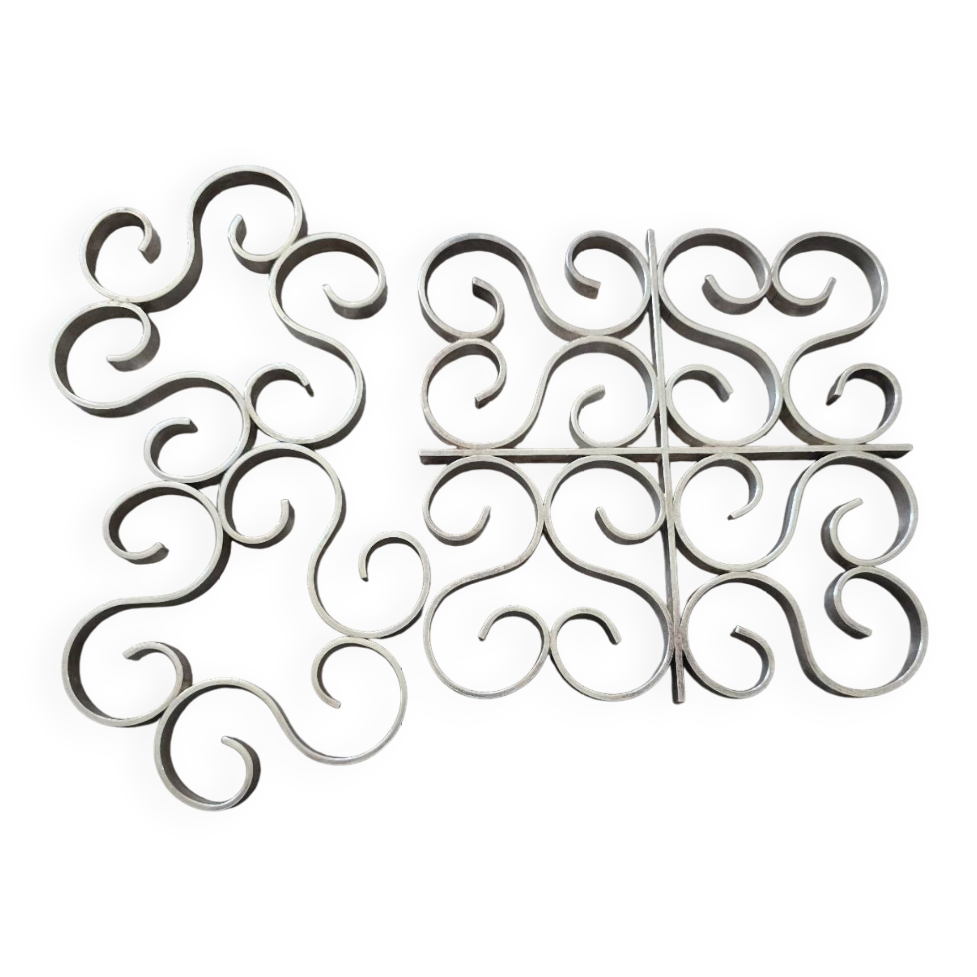 Christofle Gallia model silver-plated metal trivet