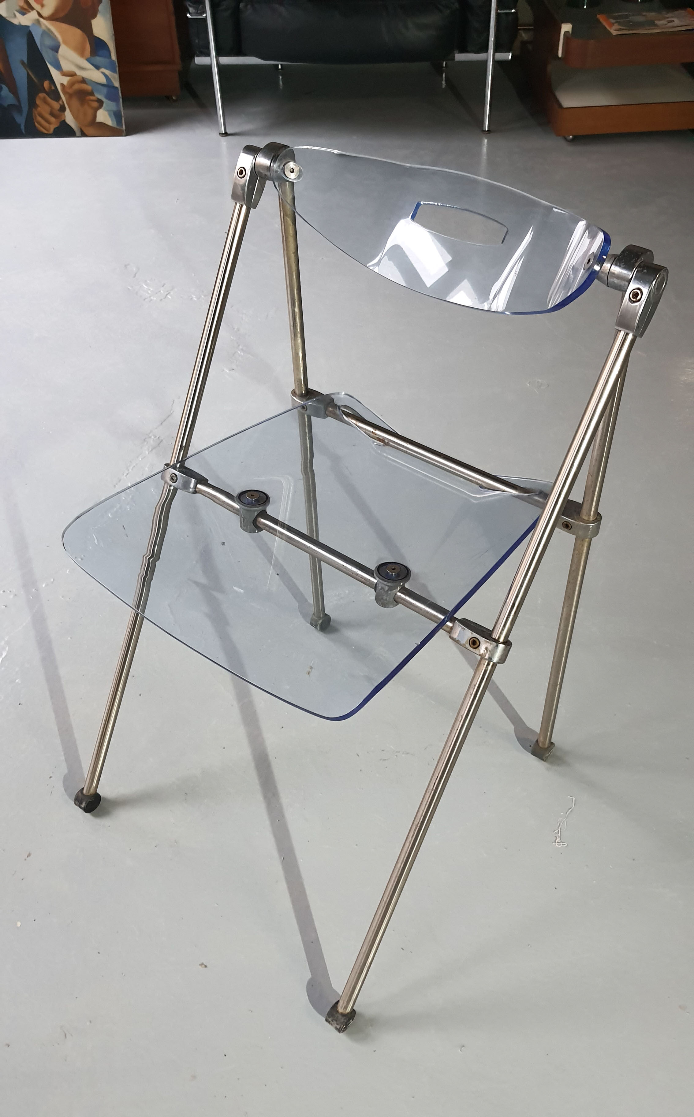 Modern folding chair in plexiglass Giancarlo Piretti - EDA Concept