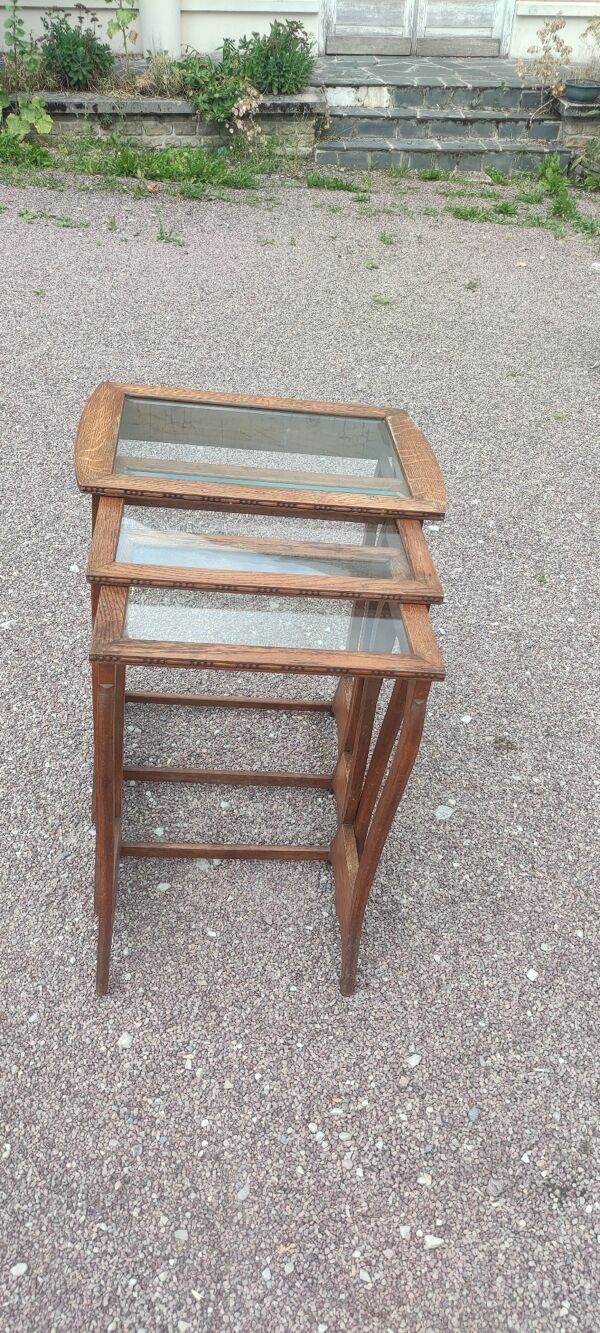 Table gigogne