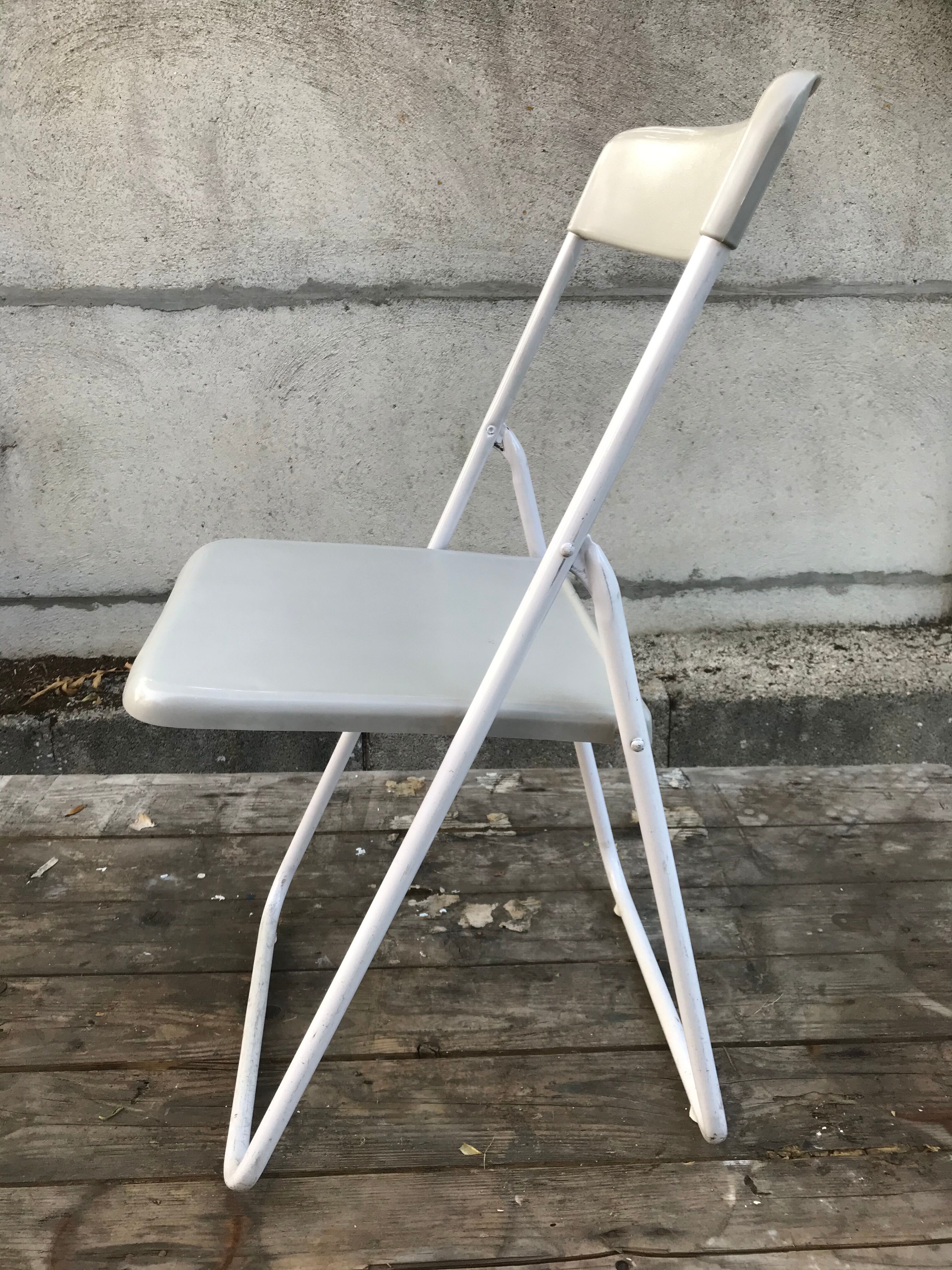 Former pliante chair graal chair no.1