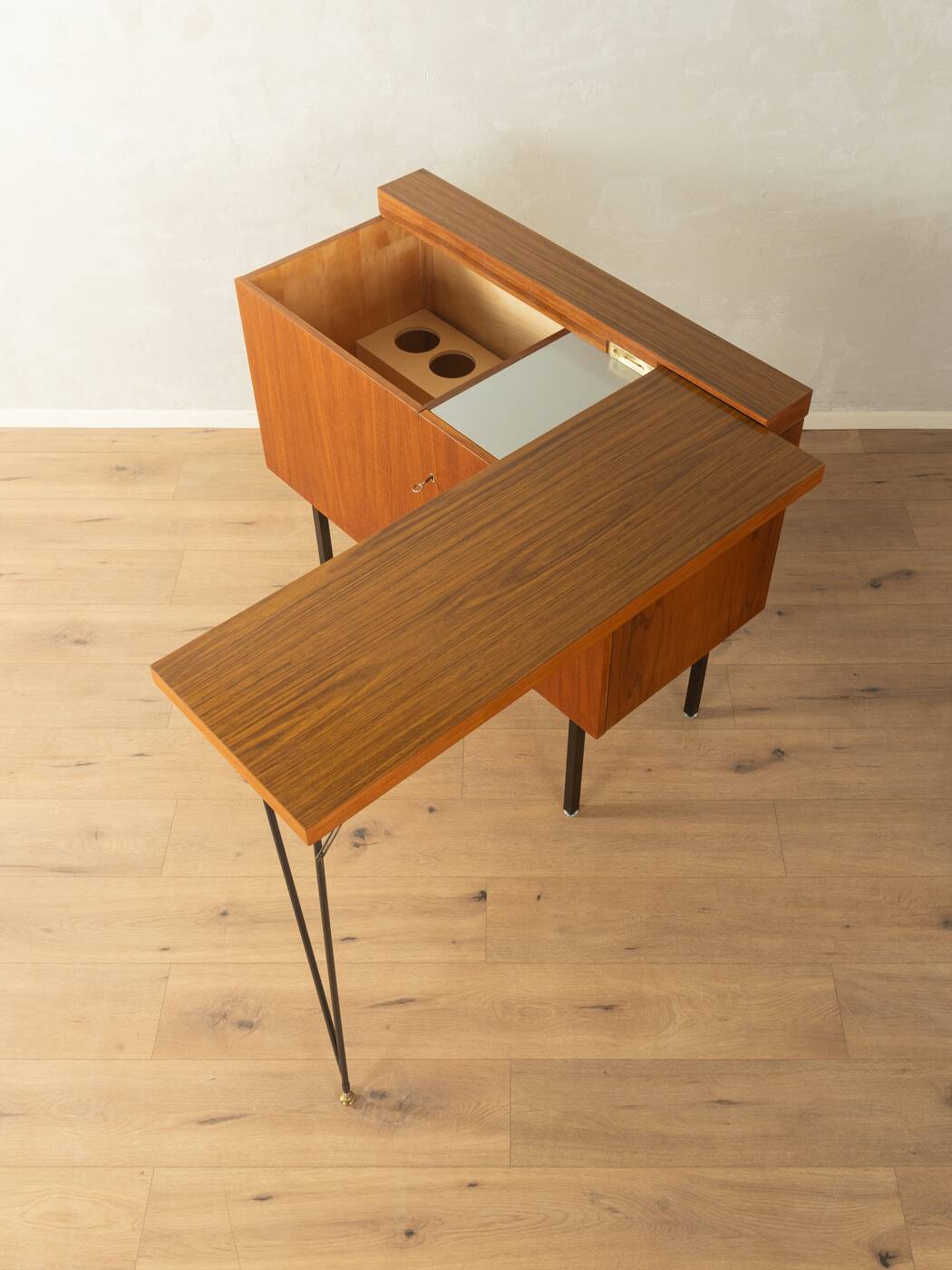 Exclusive home bar from the 1960s