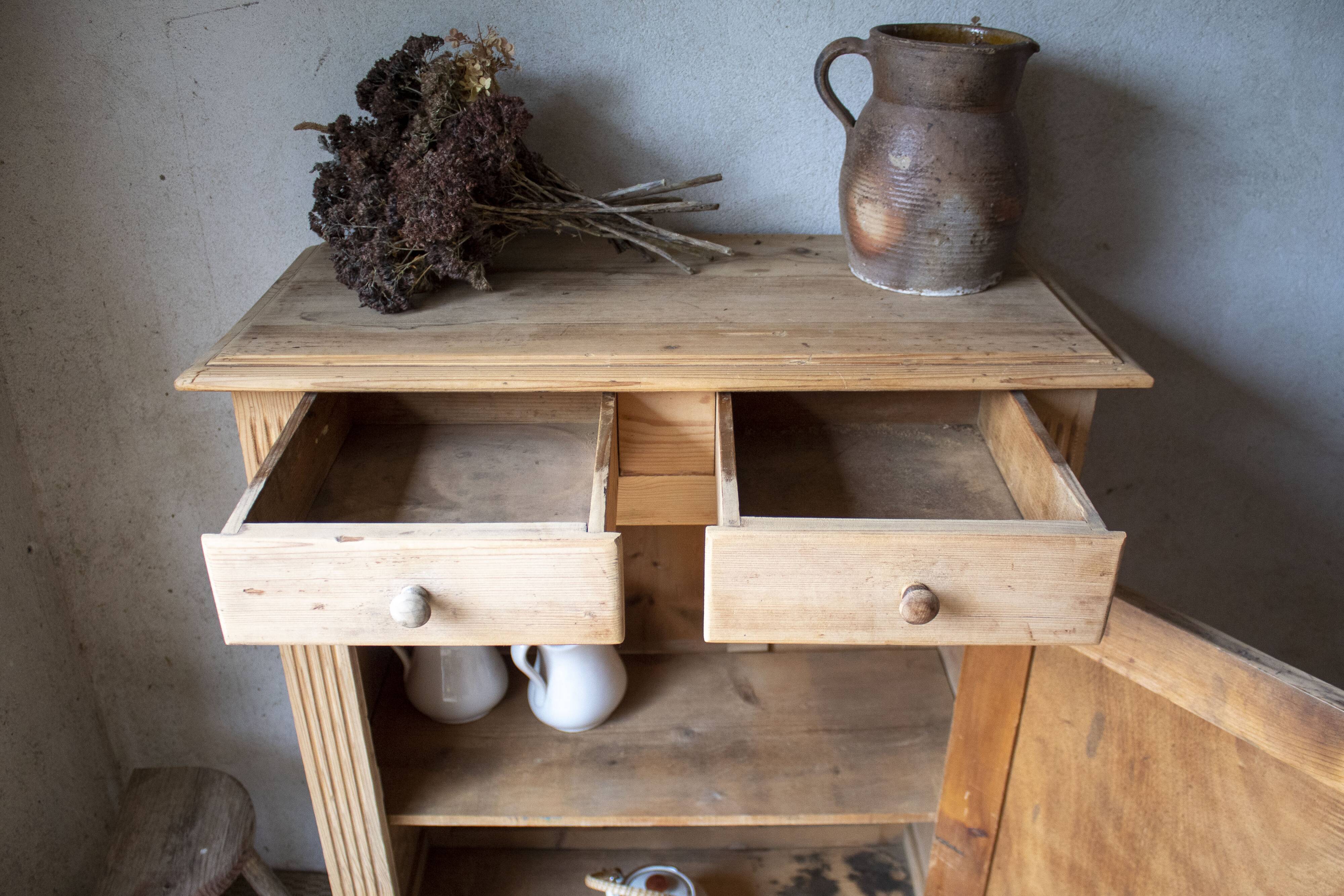 Parisian low buffet confectionery