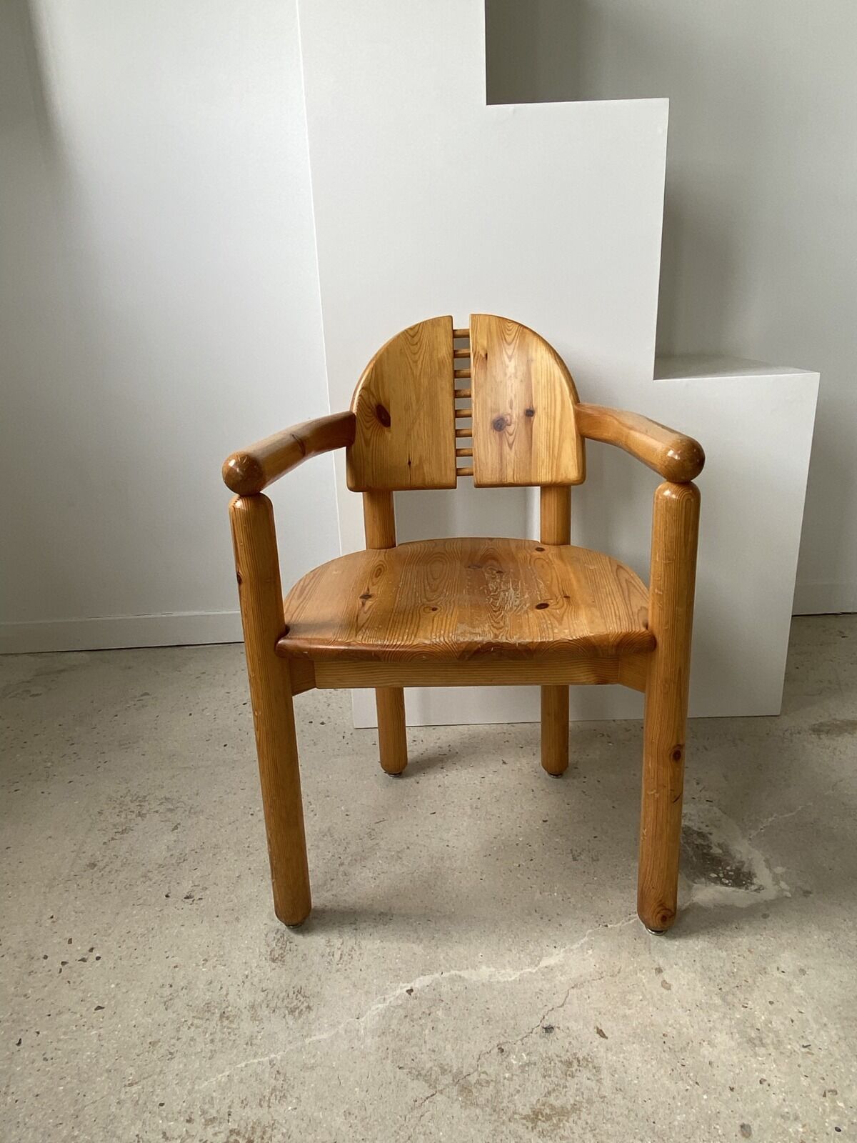 Pine armchair René Daumiller