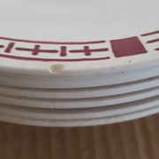 Lot 7 assiettes plates en faïence "Sarreguemines & Digoin", modèle SAVERNE
