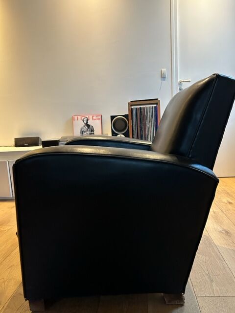 Club armchair in black leather