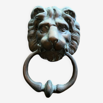 Heurtoir de porte à tête de lion