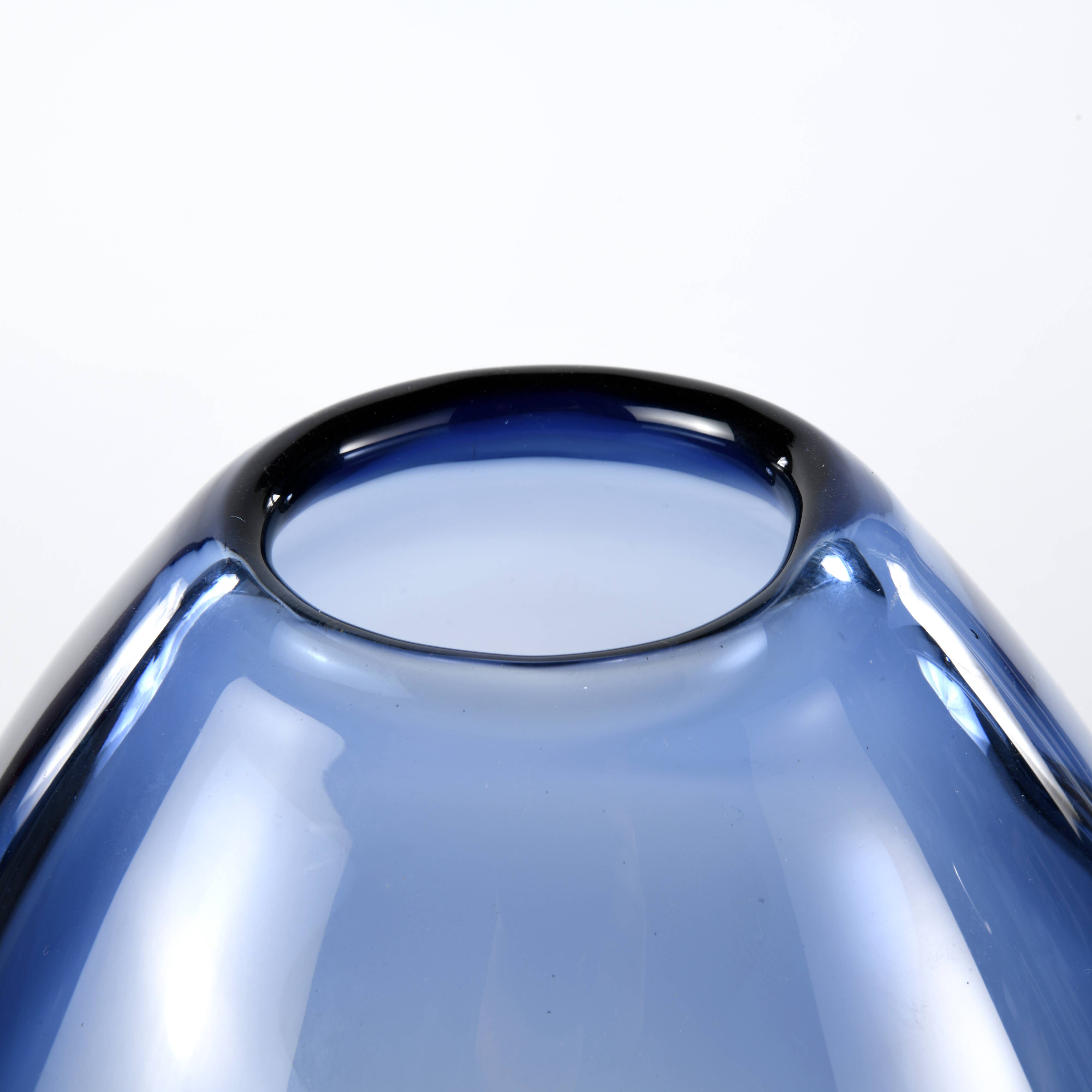 Glass vase by Per Lutken for Holmegaard