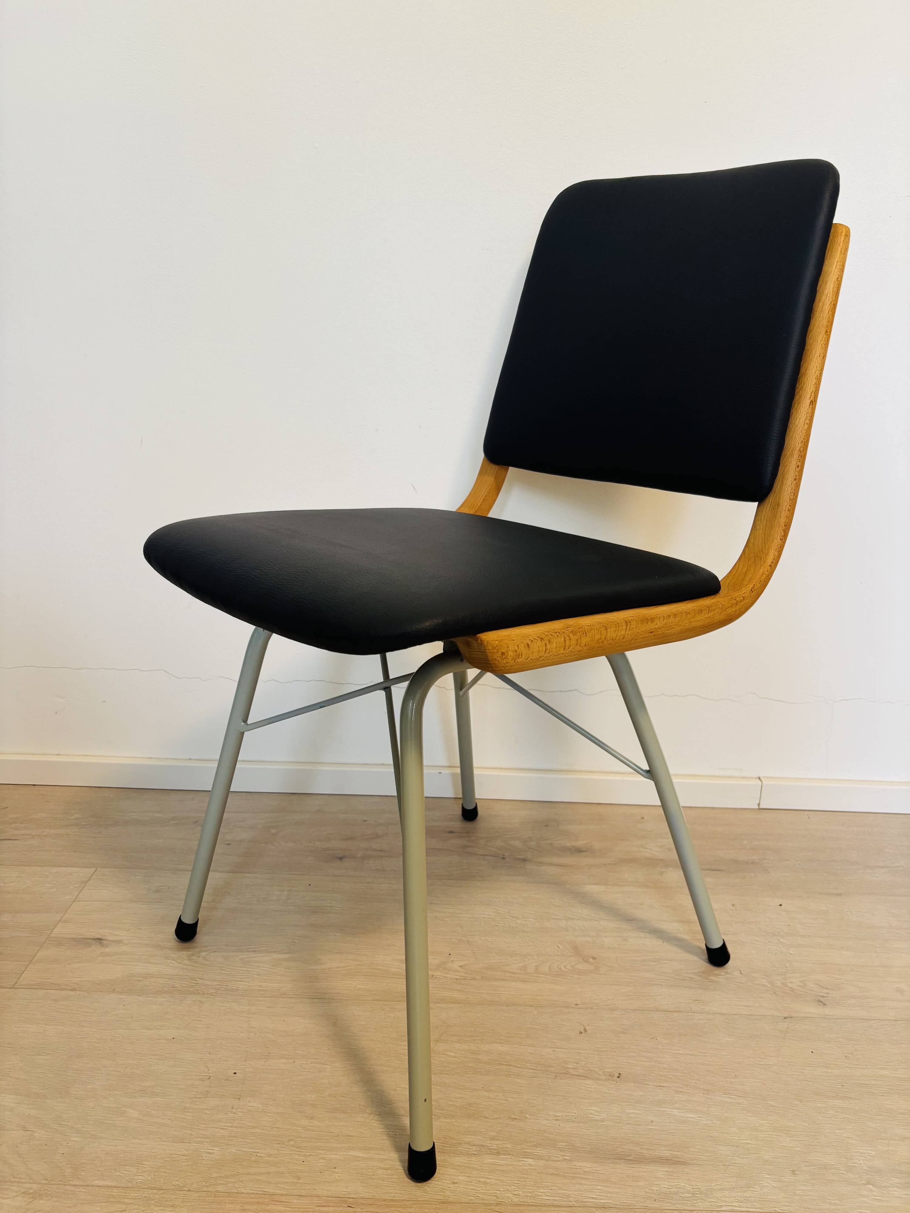 Mid-Century Dining Chair by Miroslav Navrátil for TON, 1970