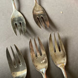 Set of silver-plated cake forks