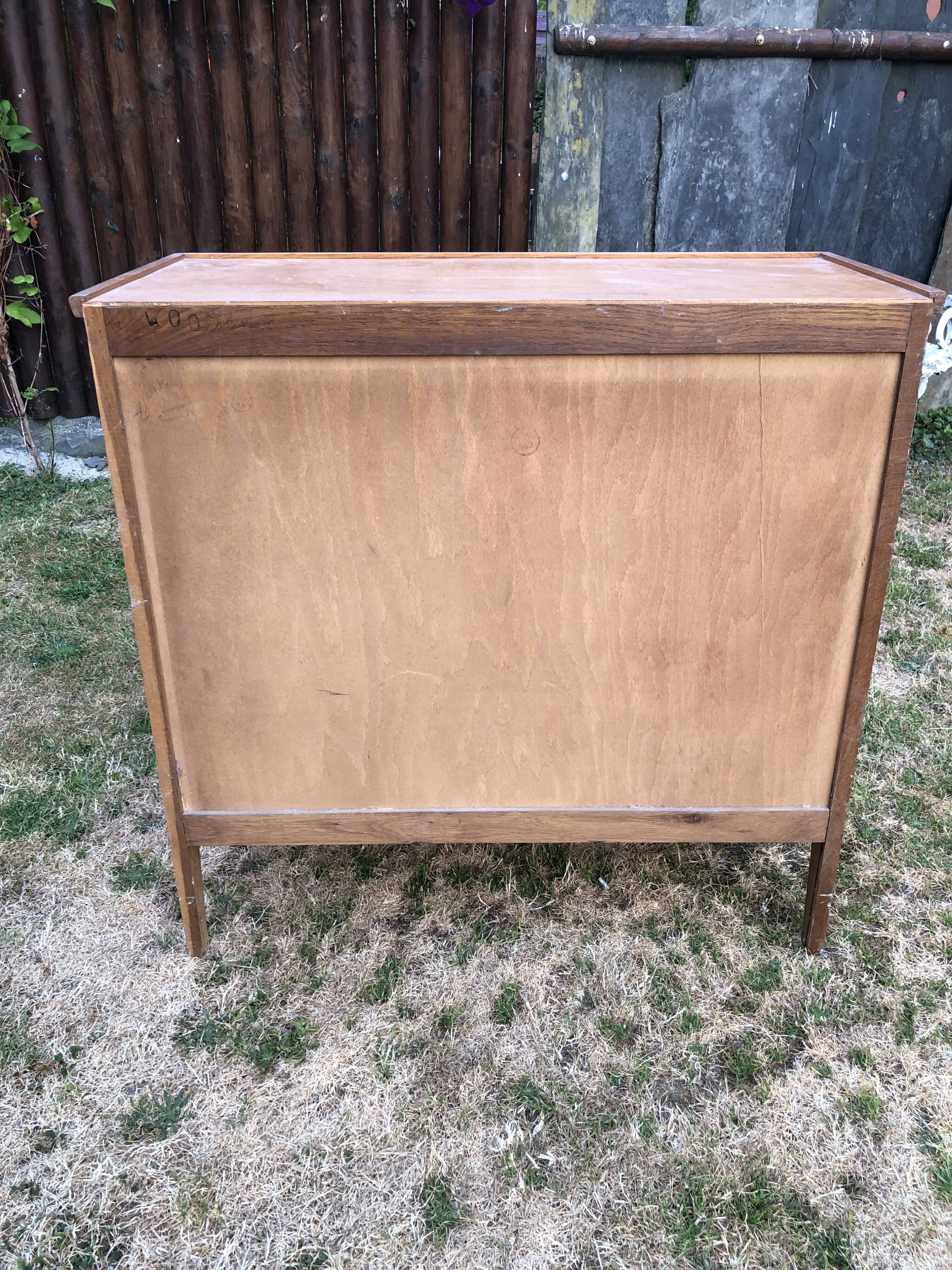 Vintage chest of drawers with 4 oak drawers