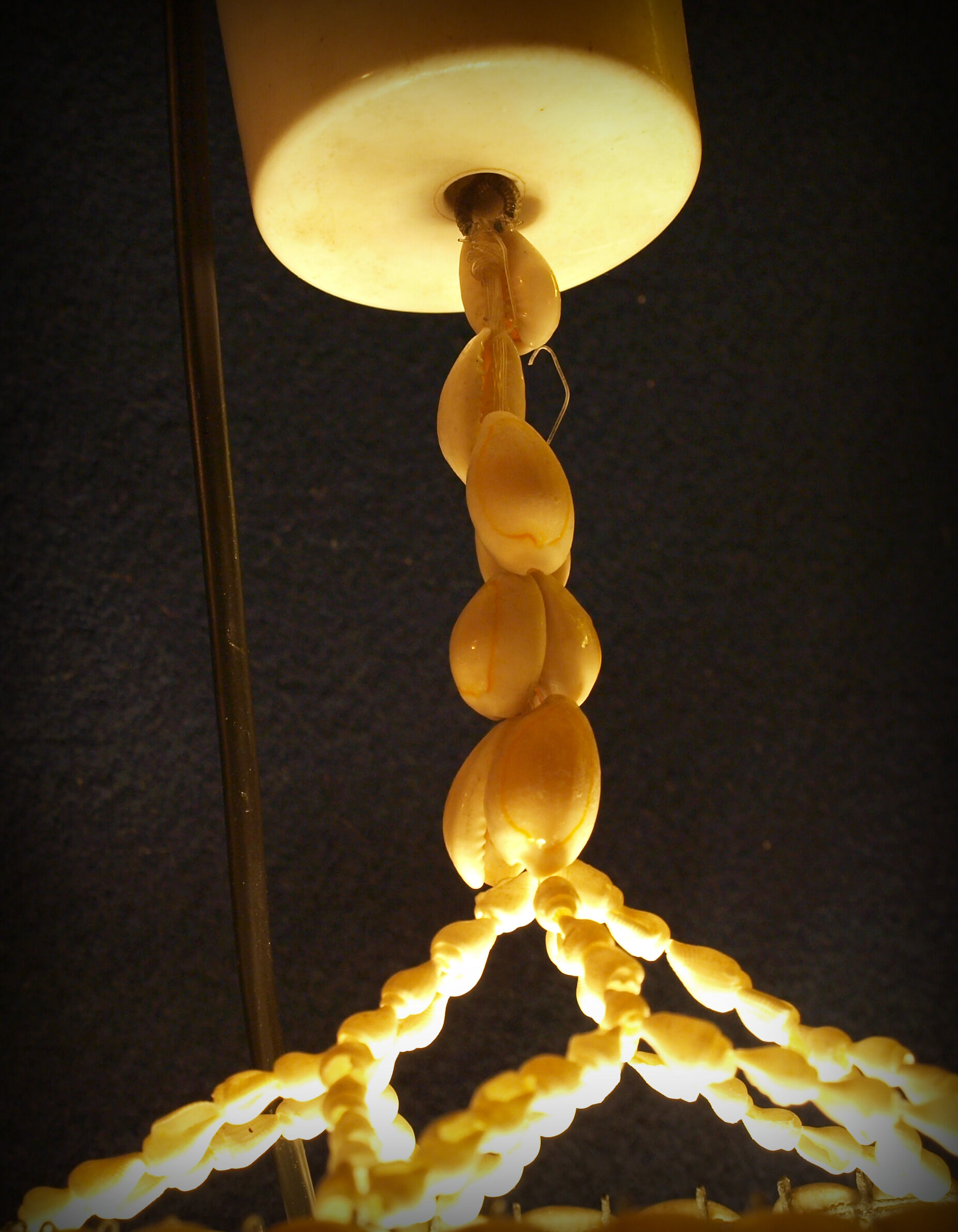 Shell chandelier Cabrias 60s