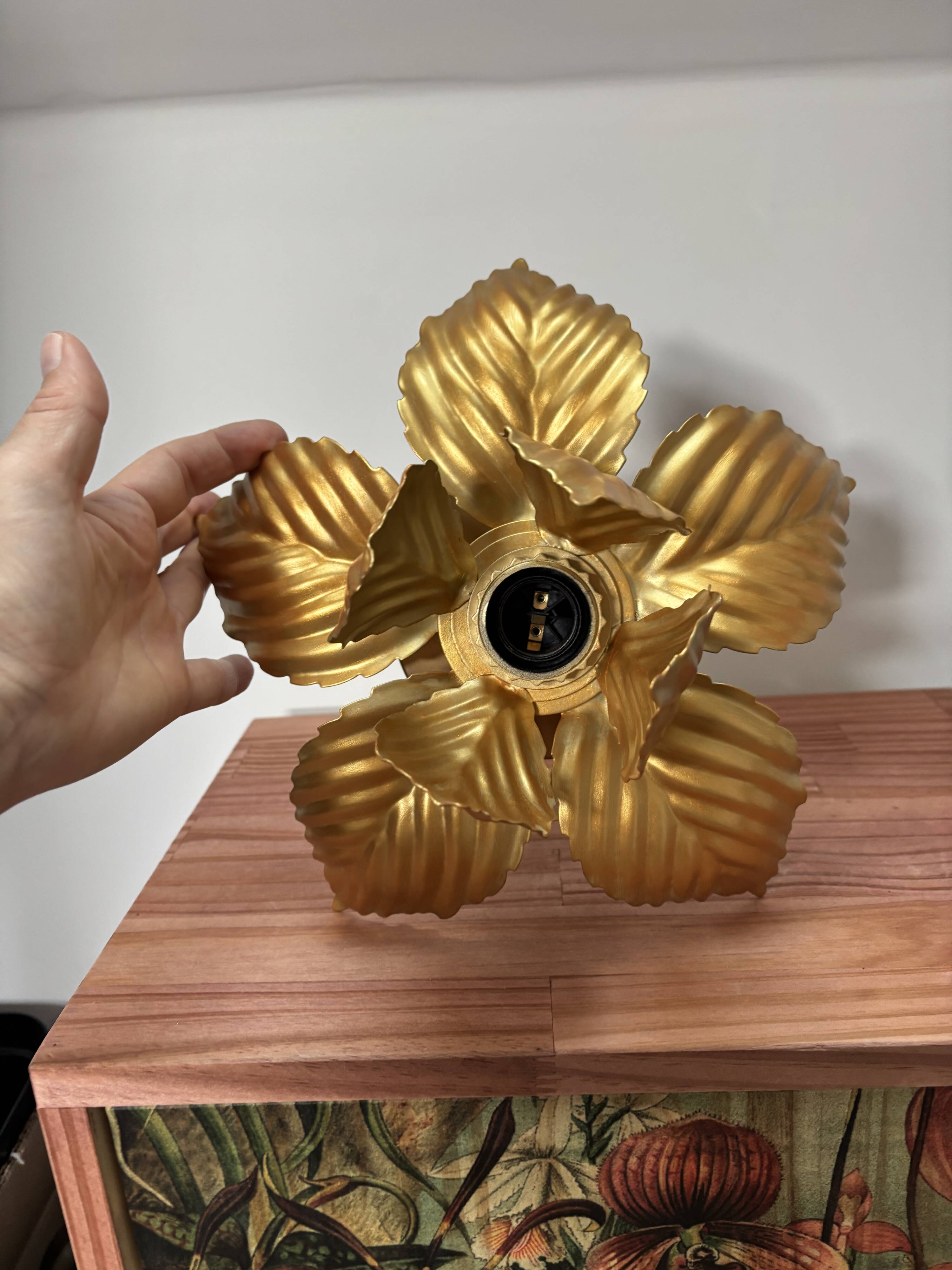 Wall or ceiling light with golden leaf flowers