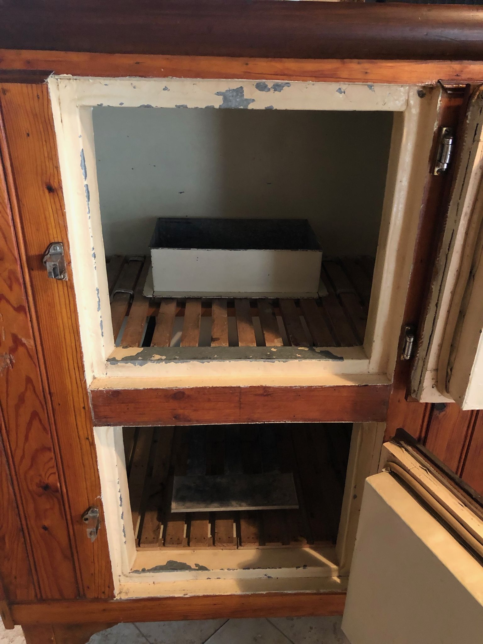 Armoire frigo en bois Vintage