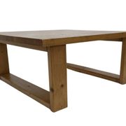 Table basse vintage en pin design minimaliste des années 1970