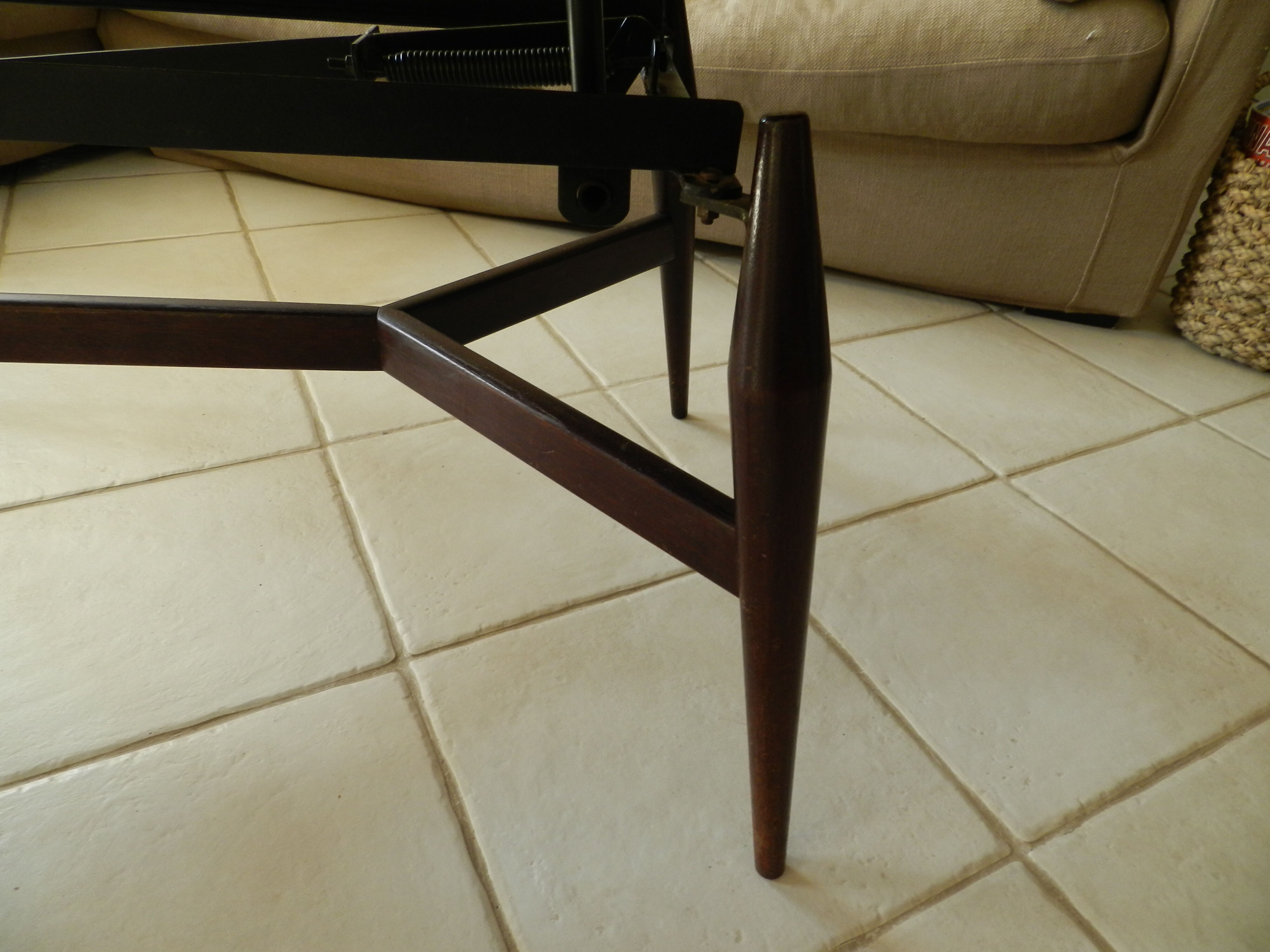 Scandinavian table adjustable and retractable Smørrebrød