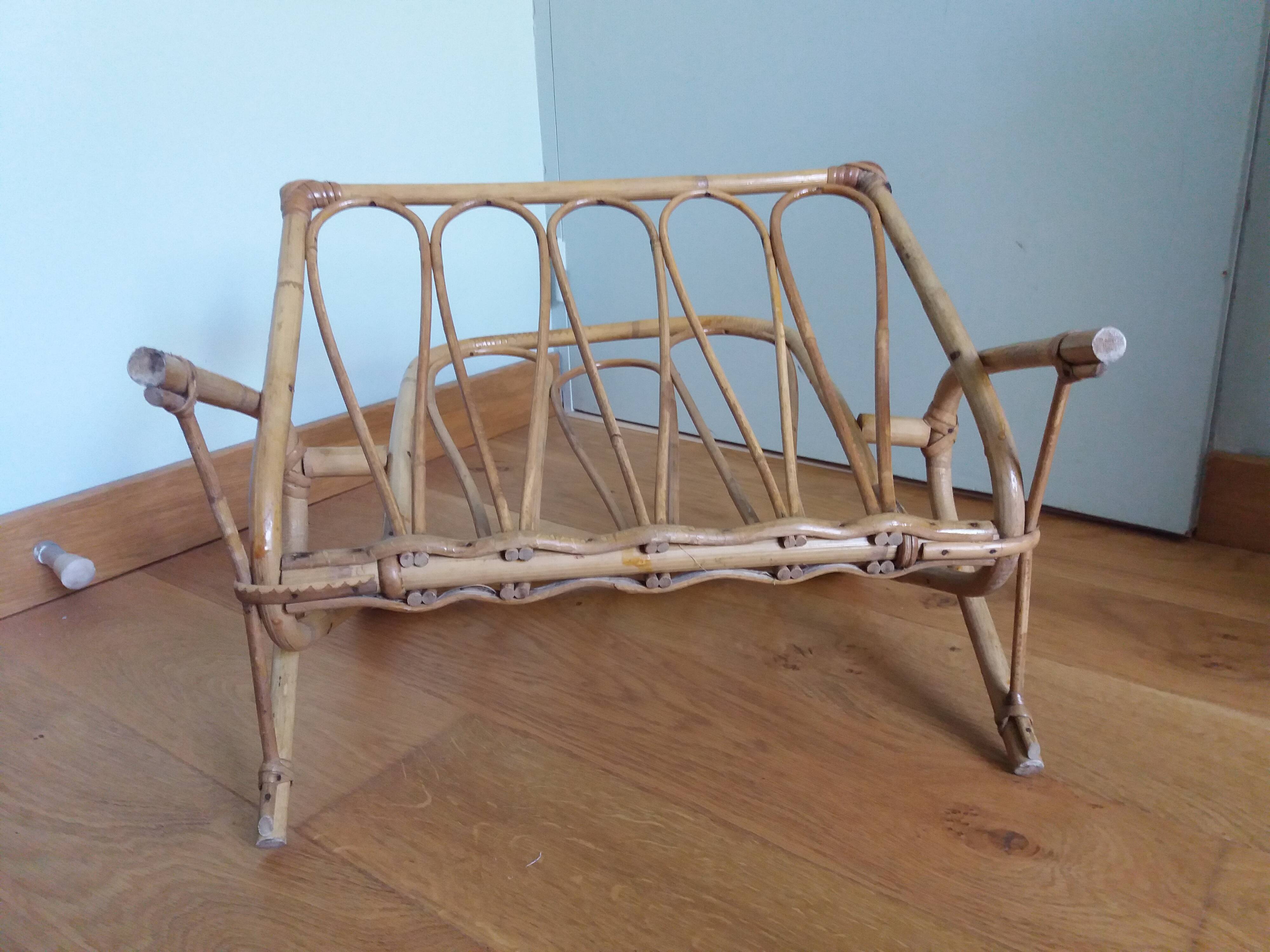 Wicker magazine rack