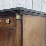 Buffet Empire début XIXème en acajou et dessus marbre noir