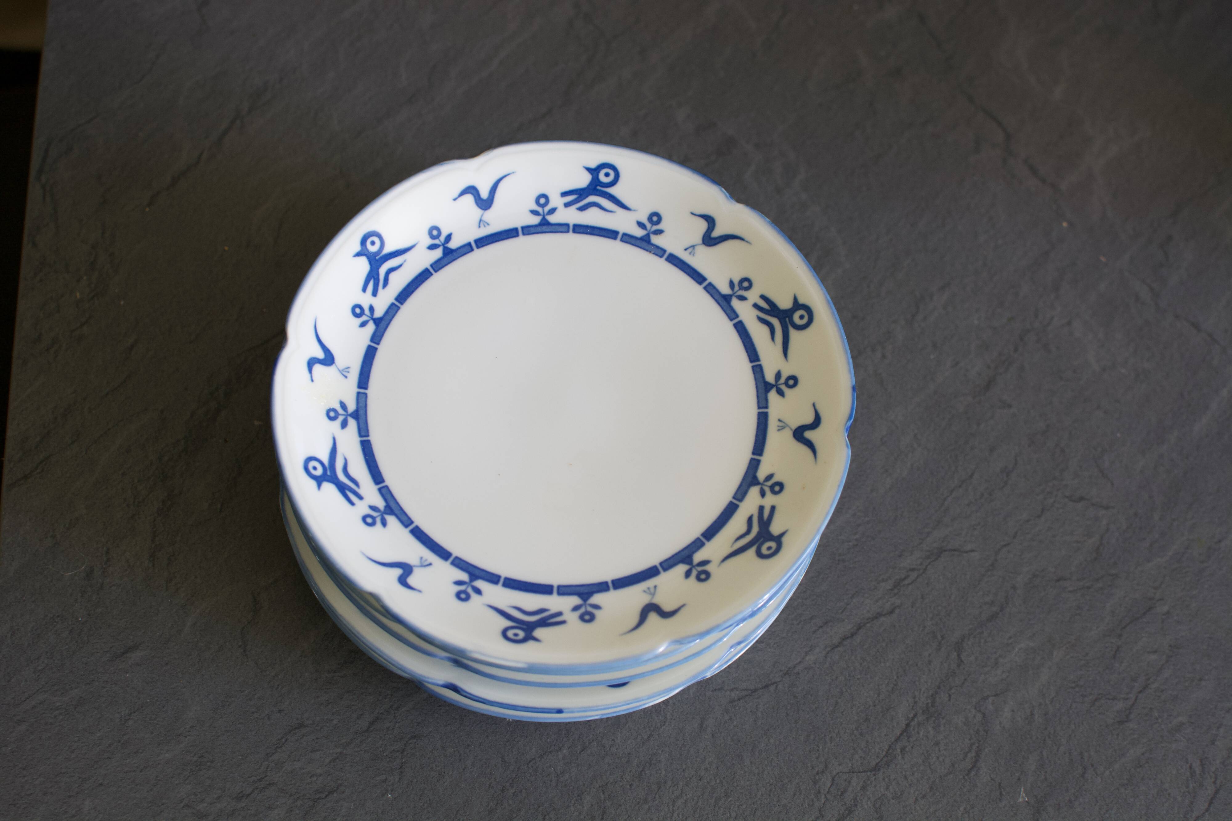 5 Asian porcelain plates