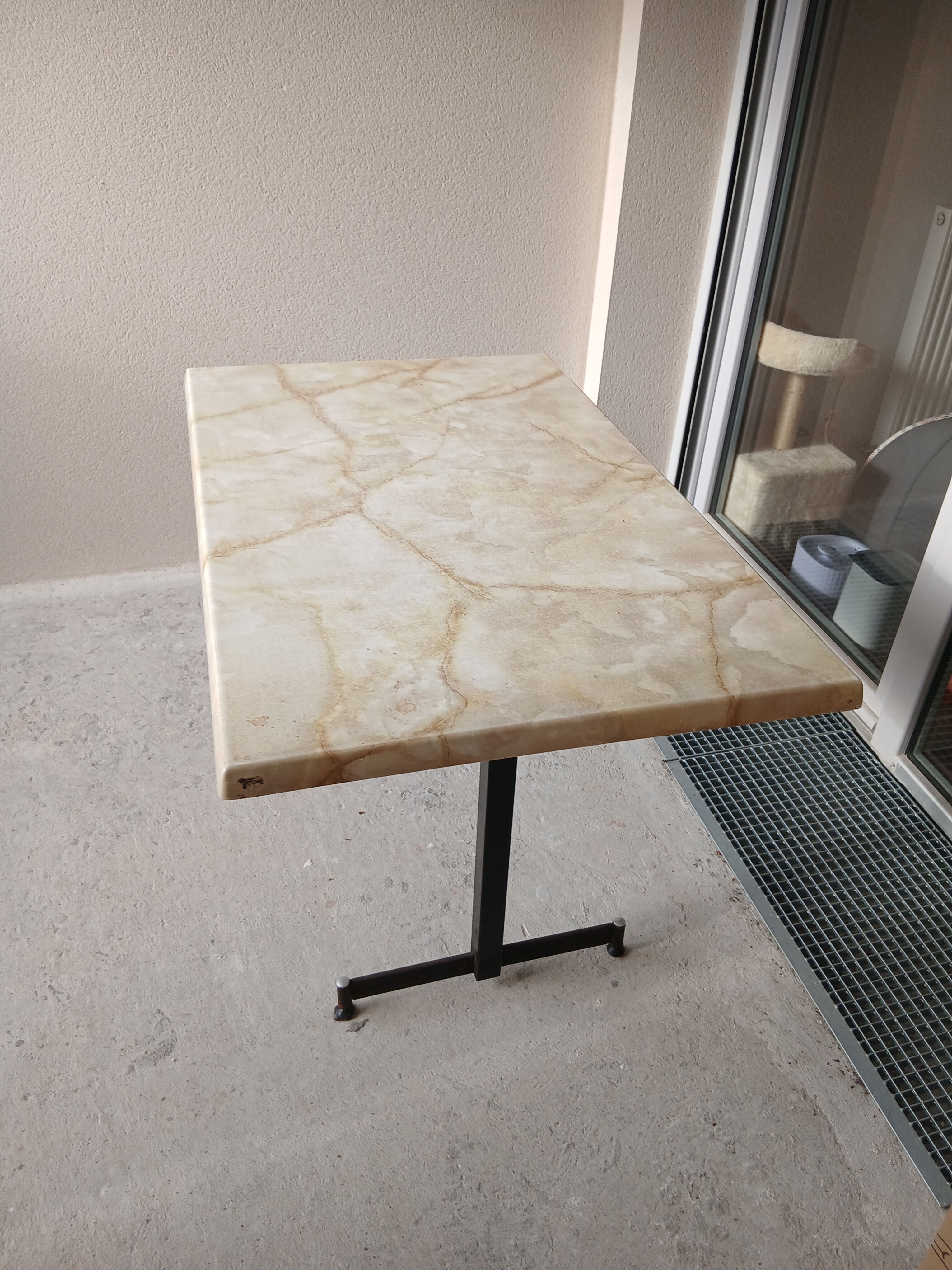 Table de bistro vintage
